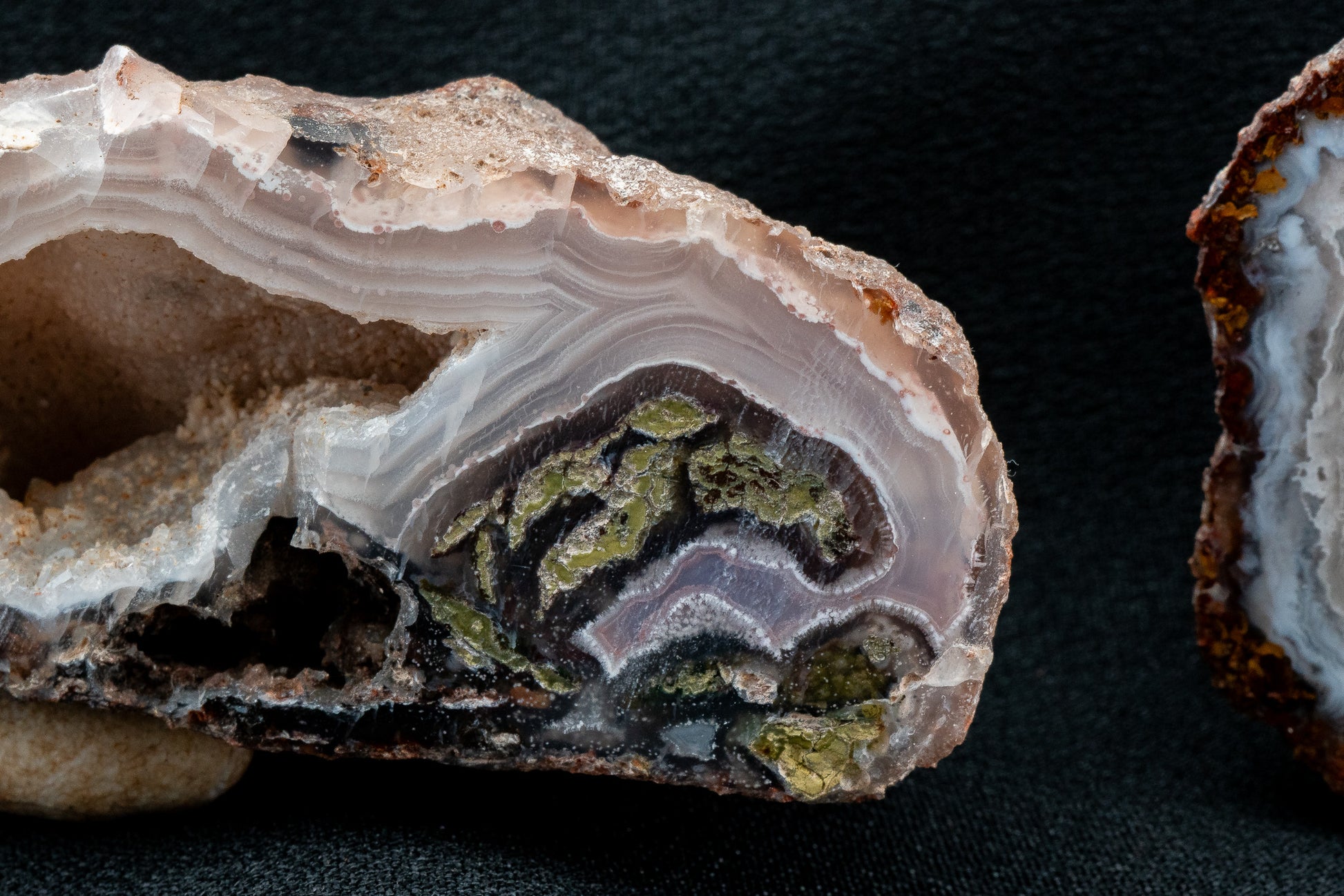 Picacho Agate Pair - Coyame del Sotol, Chihuahua, Mexico