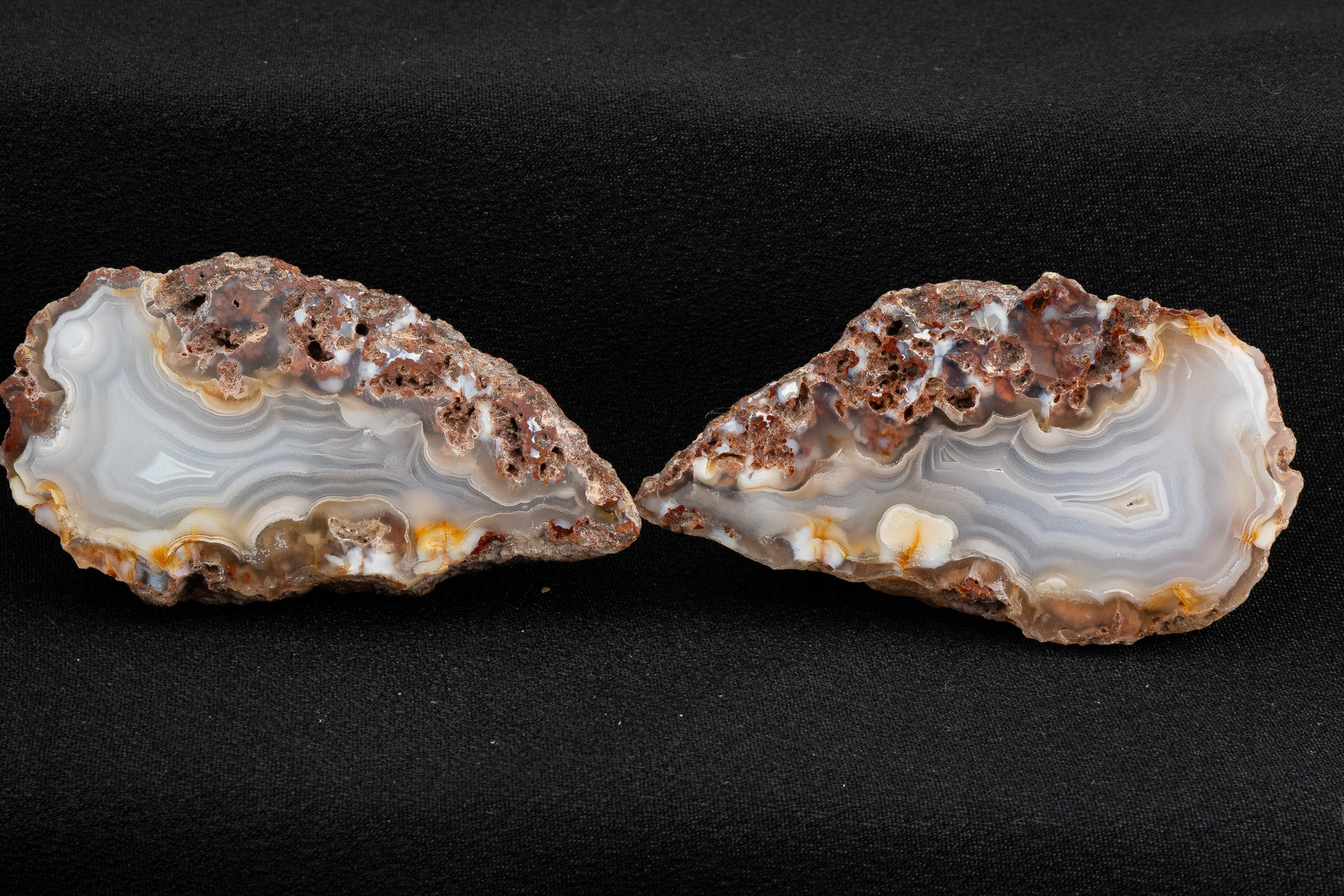Picacho Agate Pair - Coyame del Sotol, Chihuahua, Mexico