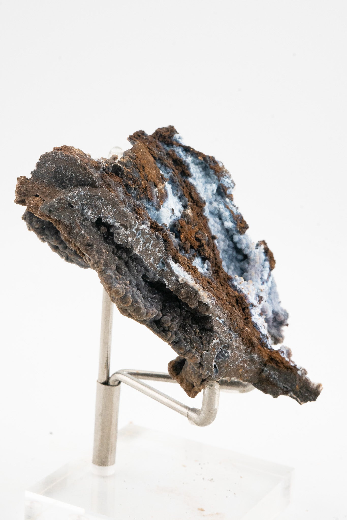 Quartz var. Chalcedony over Goethite - Zimapan, Hidalgo, Mexico