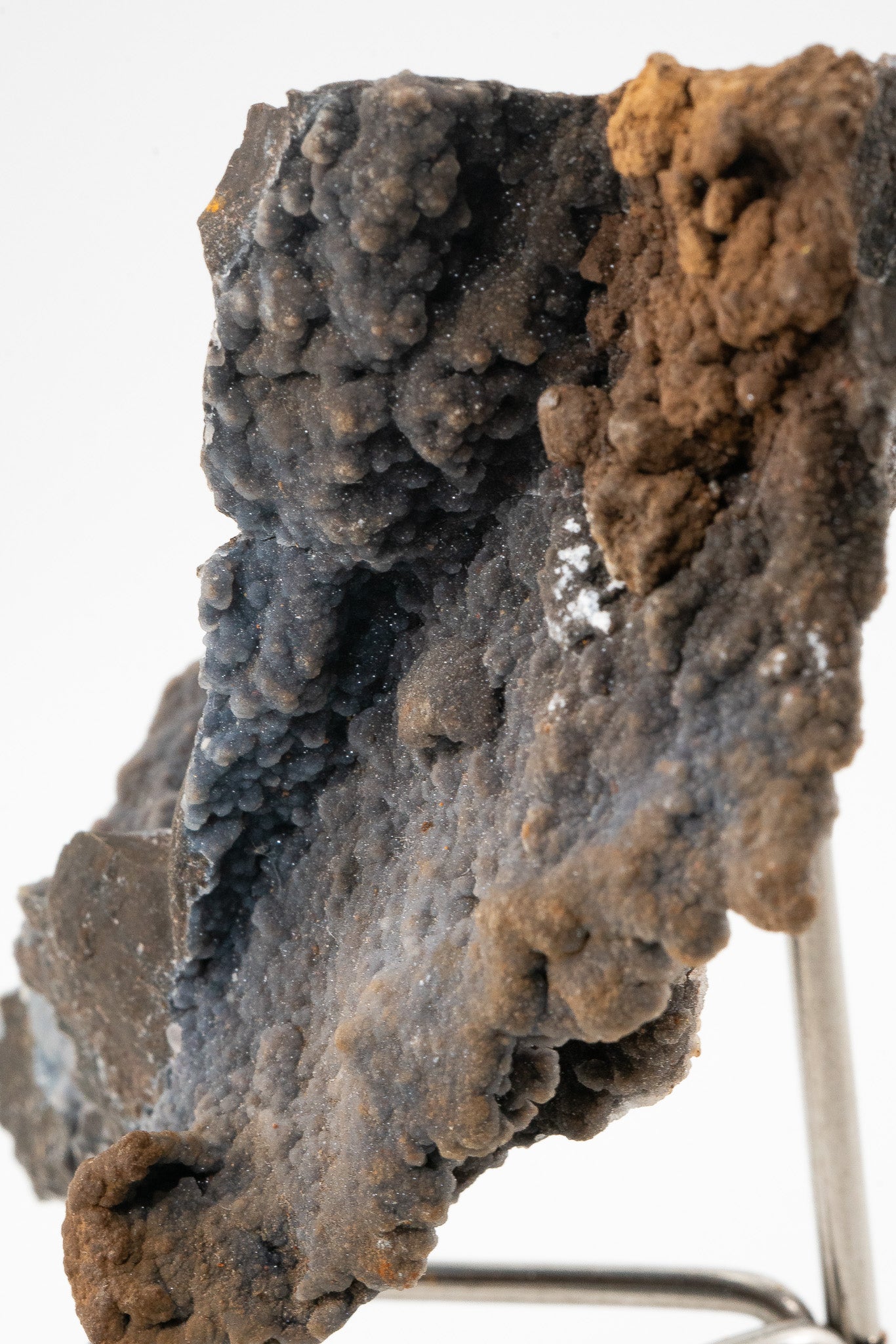 Quartz var. Chalcedony over Goethite - Zimapan, Hidalgo, Mexico