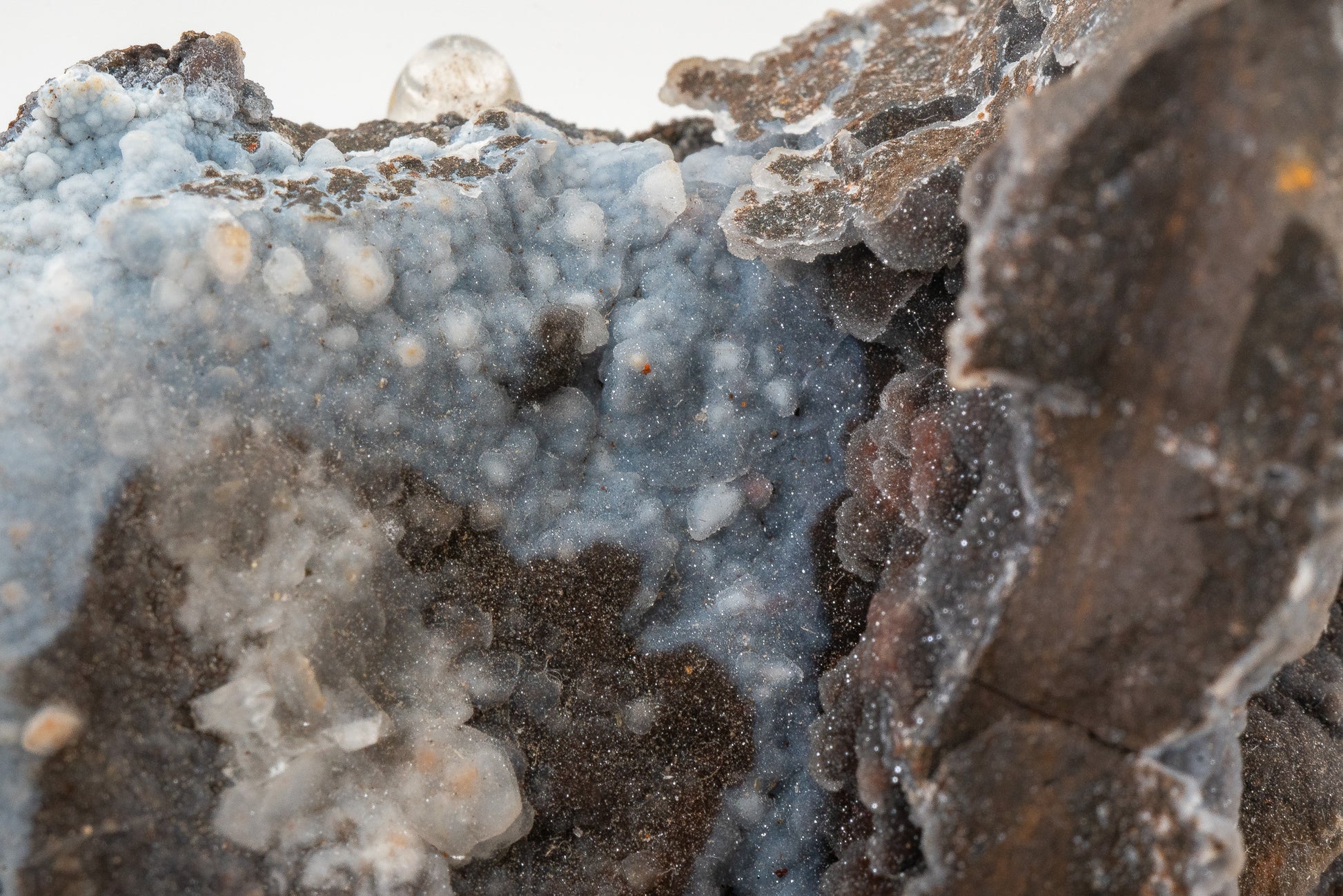 Quartz var. Chalcedony over Goethite - Zimapan, Hidalgo, Mexico