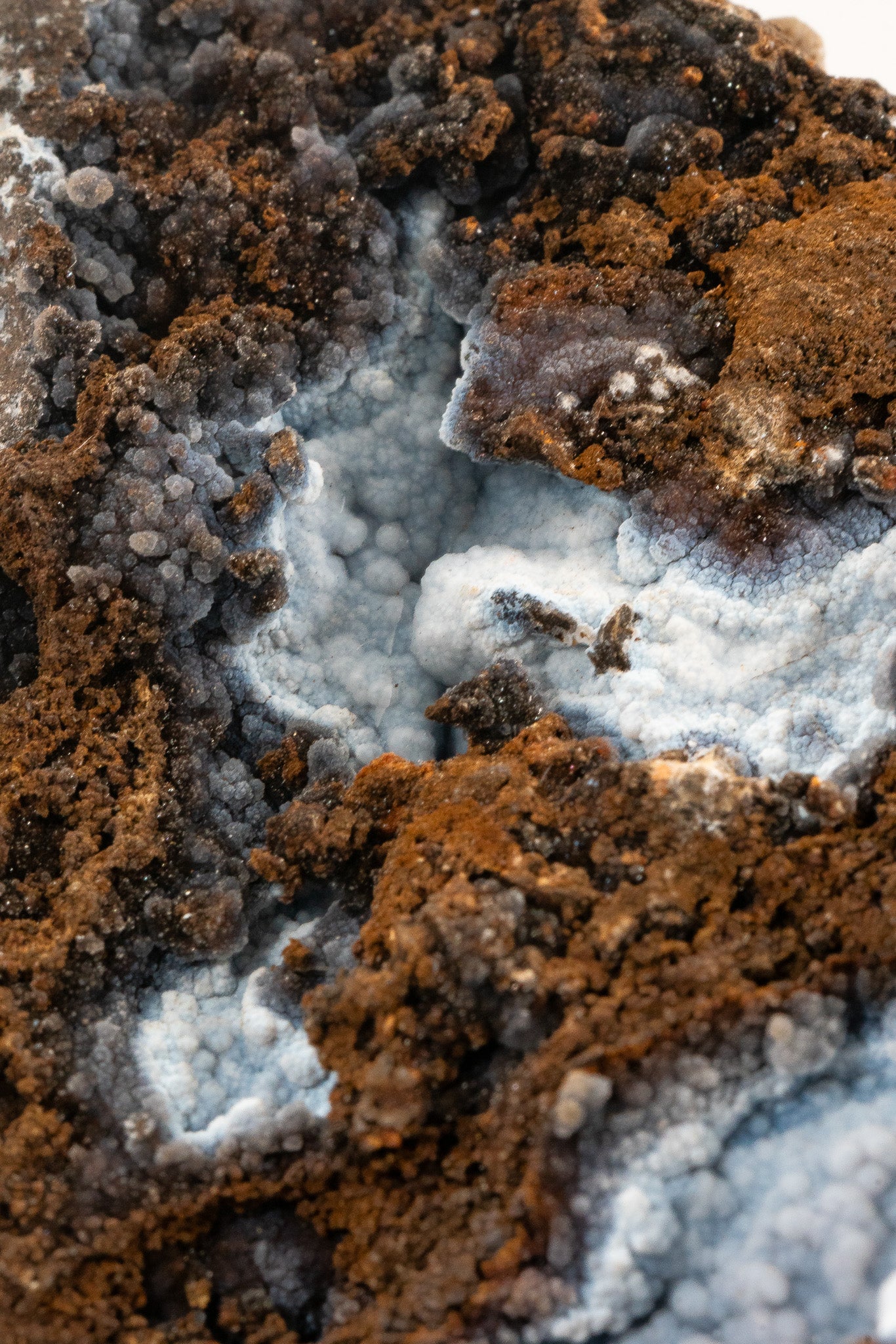 Quartz var. Chalcedony over Goethite - Zimapan, Hidalgo, Mexico