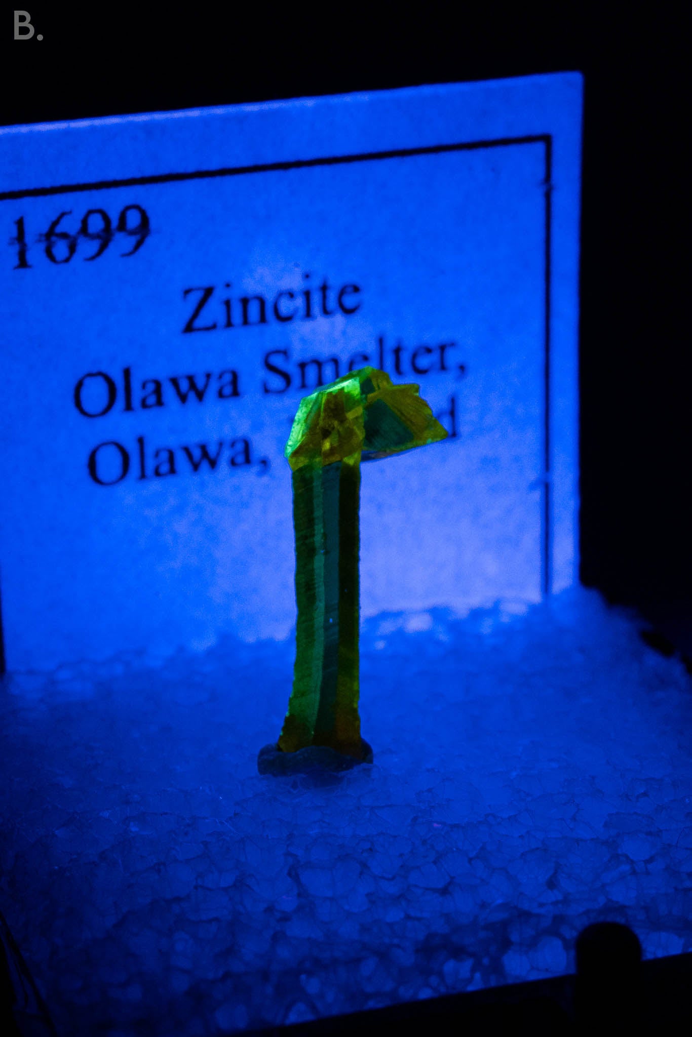 Zincite - Oława Smelter, Oława, Poland - UV Reactive