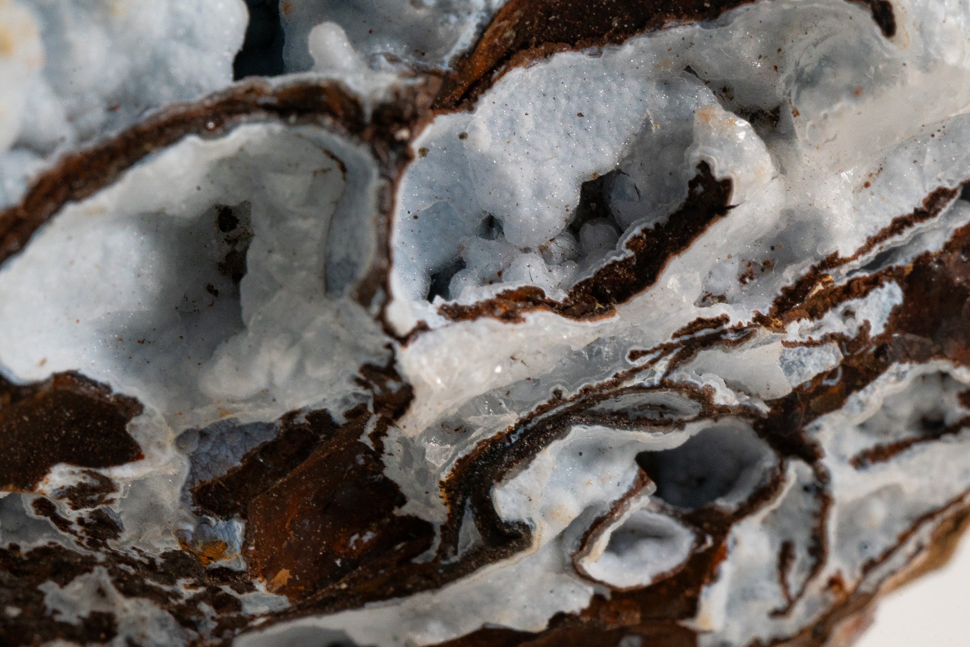 Quartz var. Chalcedony over Goethite - Zimapan, Hidalgo, Mexico