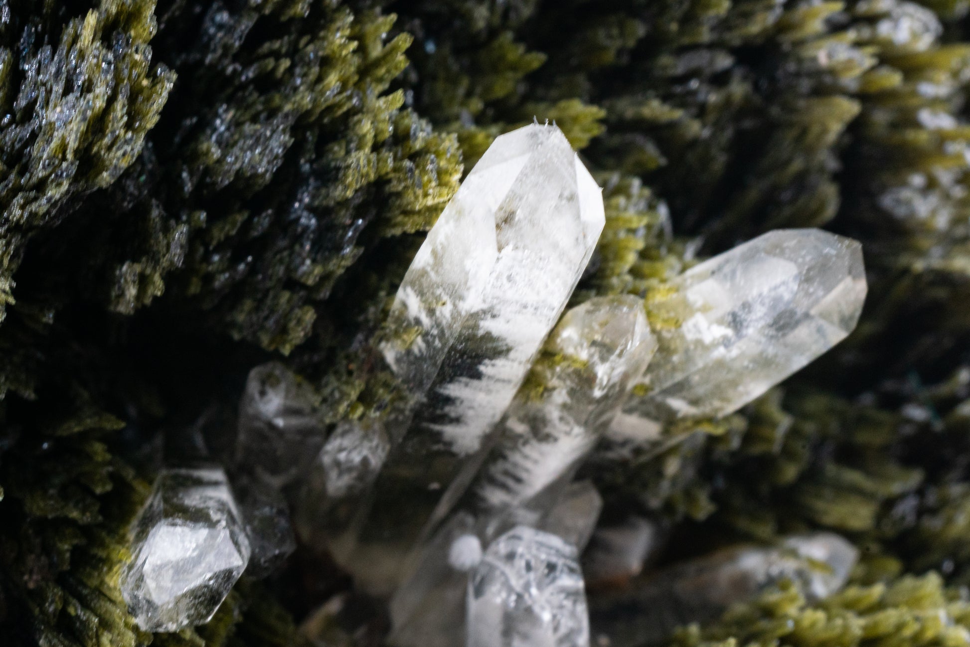 Epidote, Quartz, Axinte