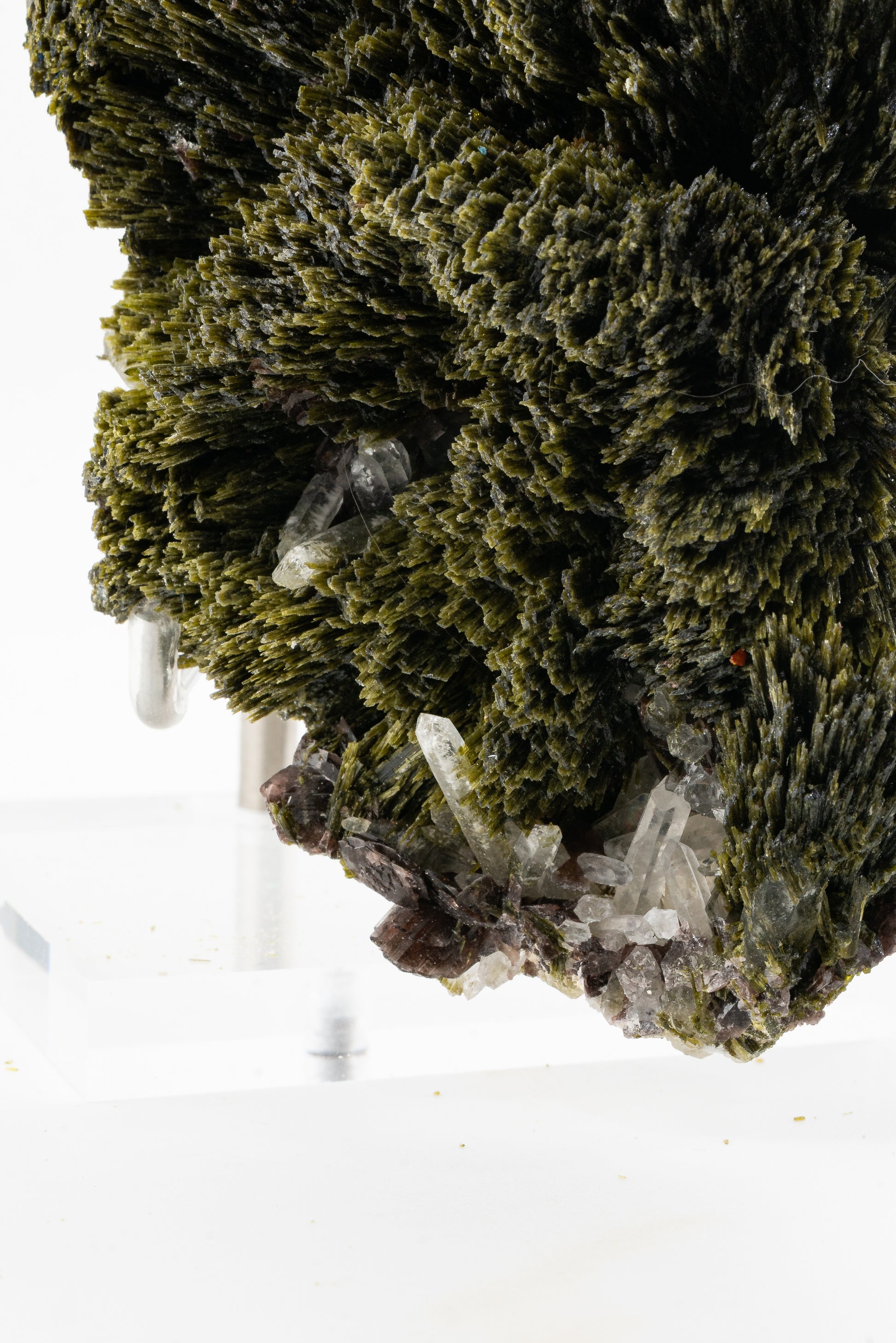 Epidote, Quartz, Axinte