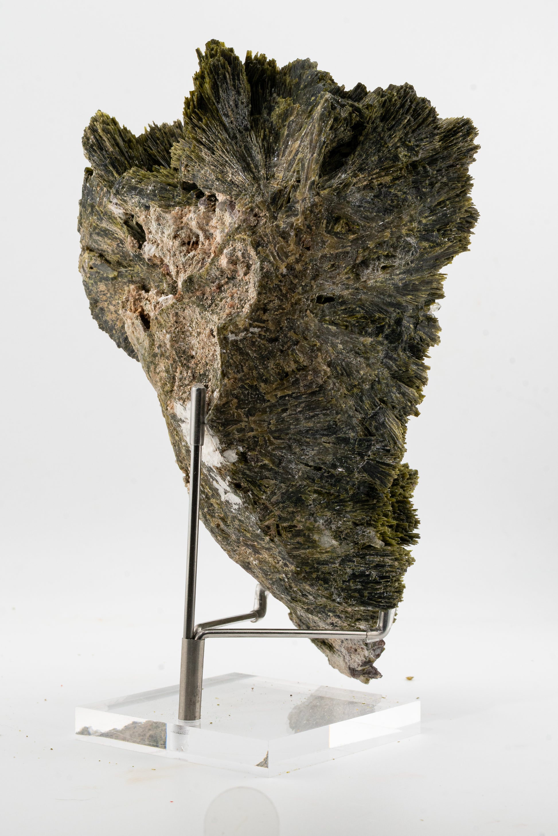 Epidote, Quartz, Axinte