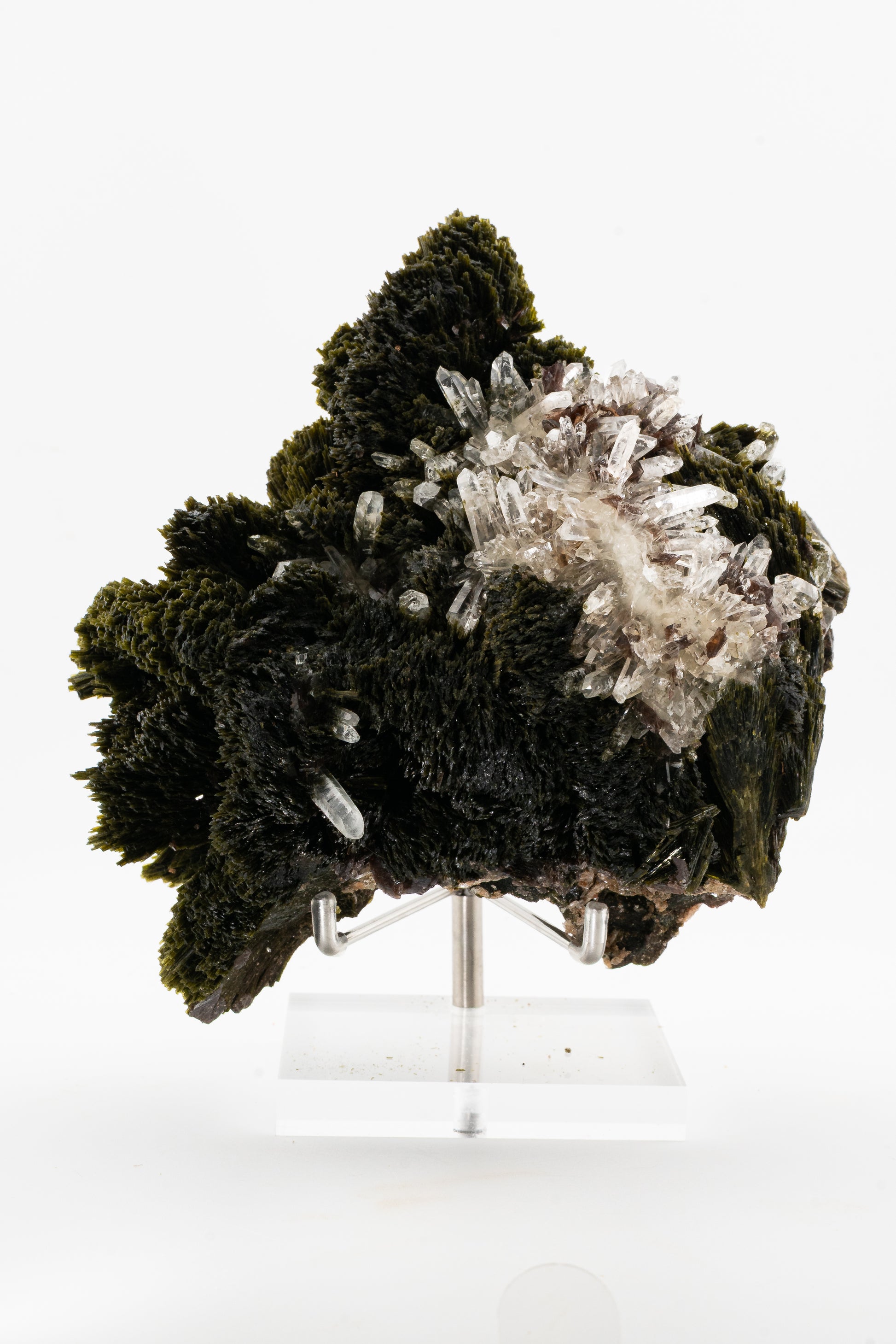 Epidote, Quartz, Axinte -  Cullhuay, Peru