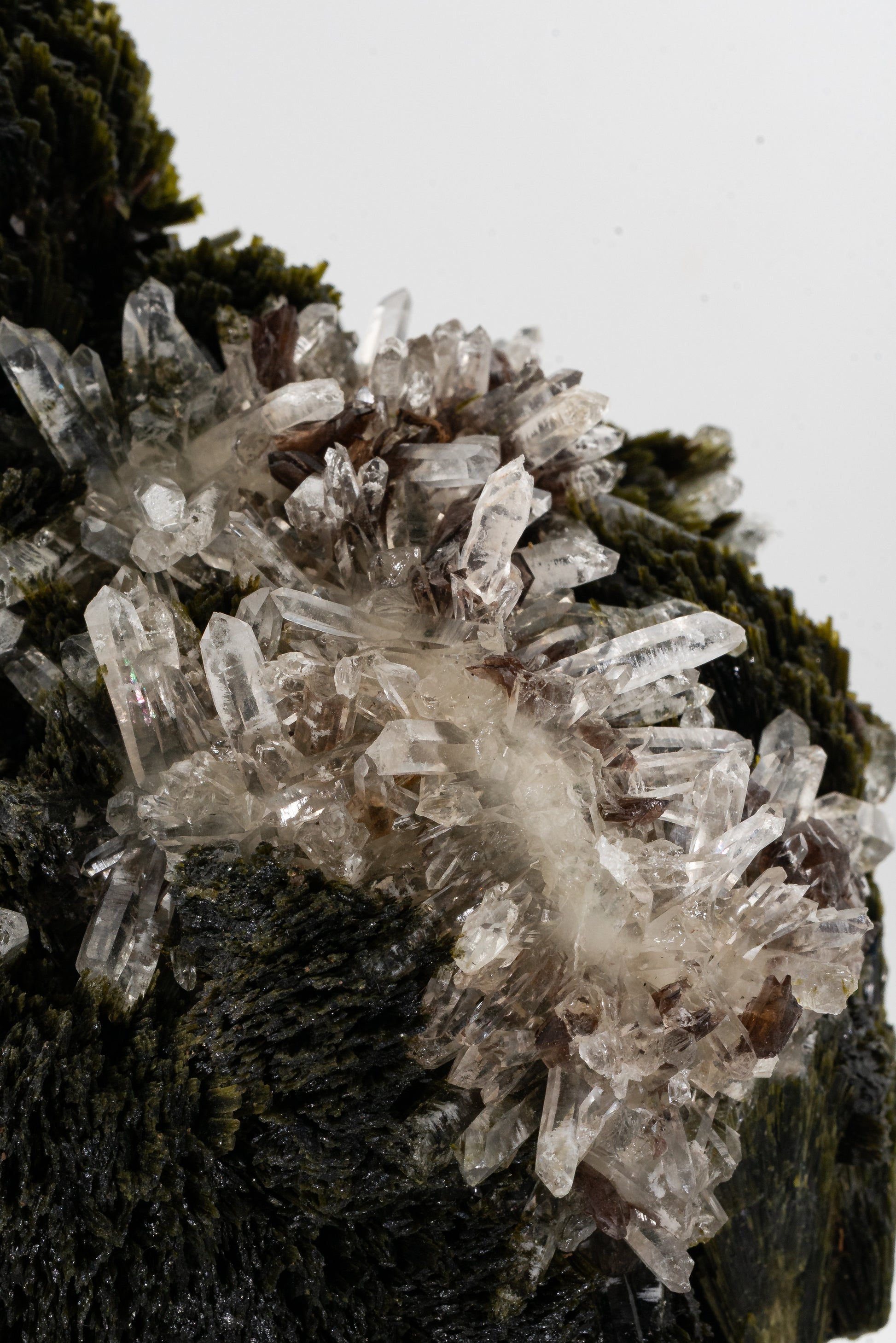 Epidote, Quartz, Axinte -  Cullhuay, Peru