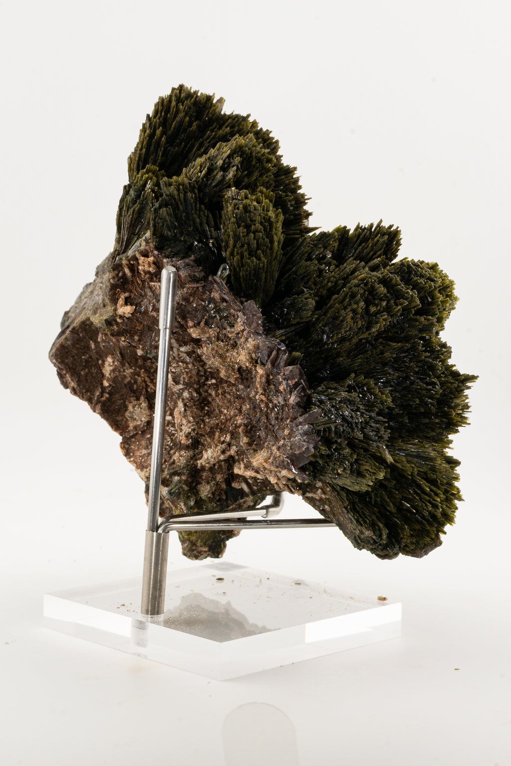 Epidote, Quartz, Axinte -  Cullhuay, Peru