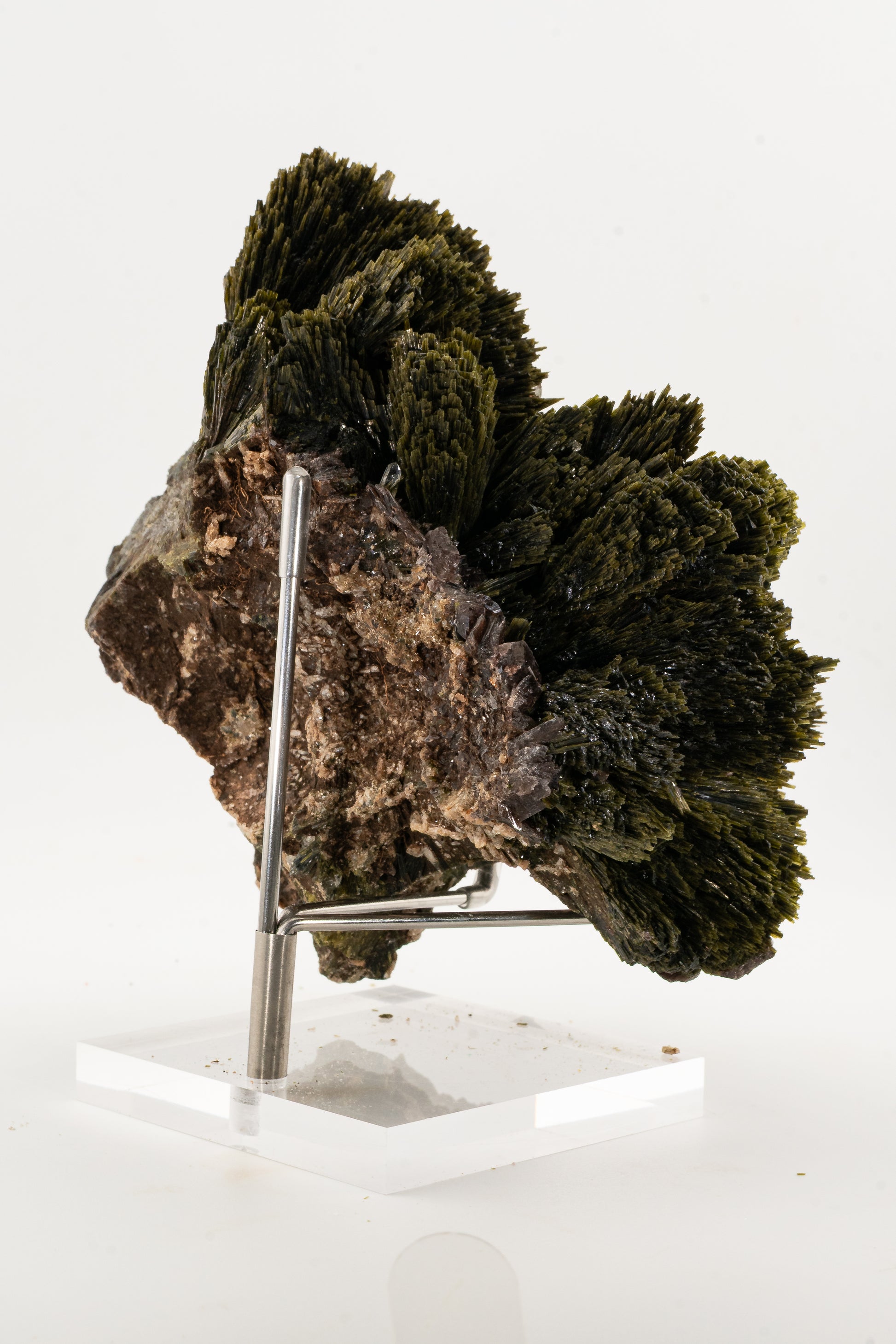 Epidote, Quartz, Axinte -  Cullhuay, Peru
