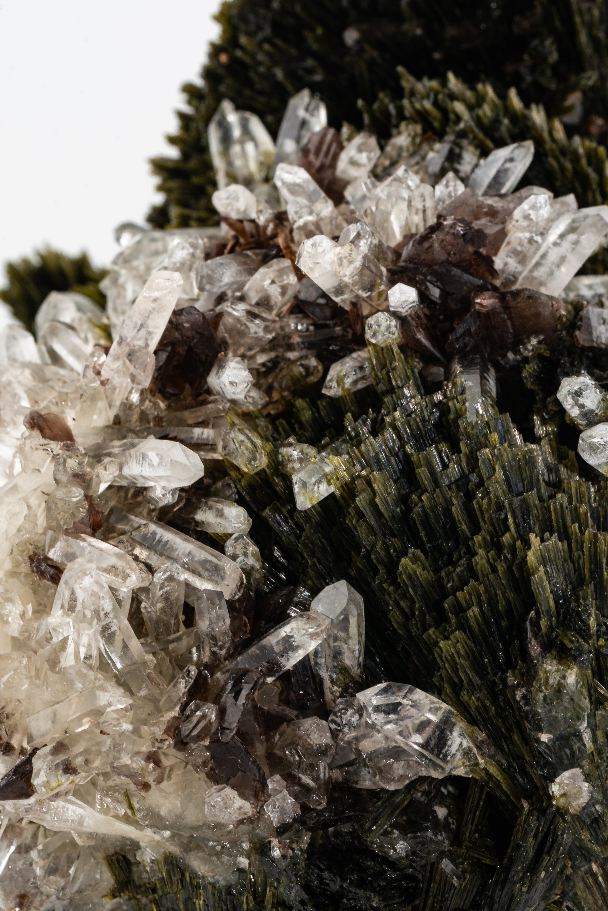 Epidote, Quartz, Axinte -  Cullhuay, Peru