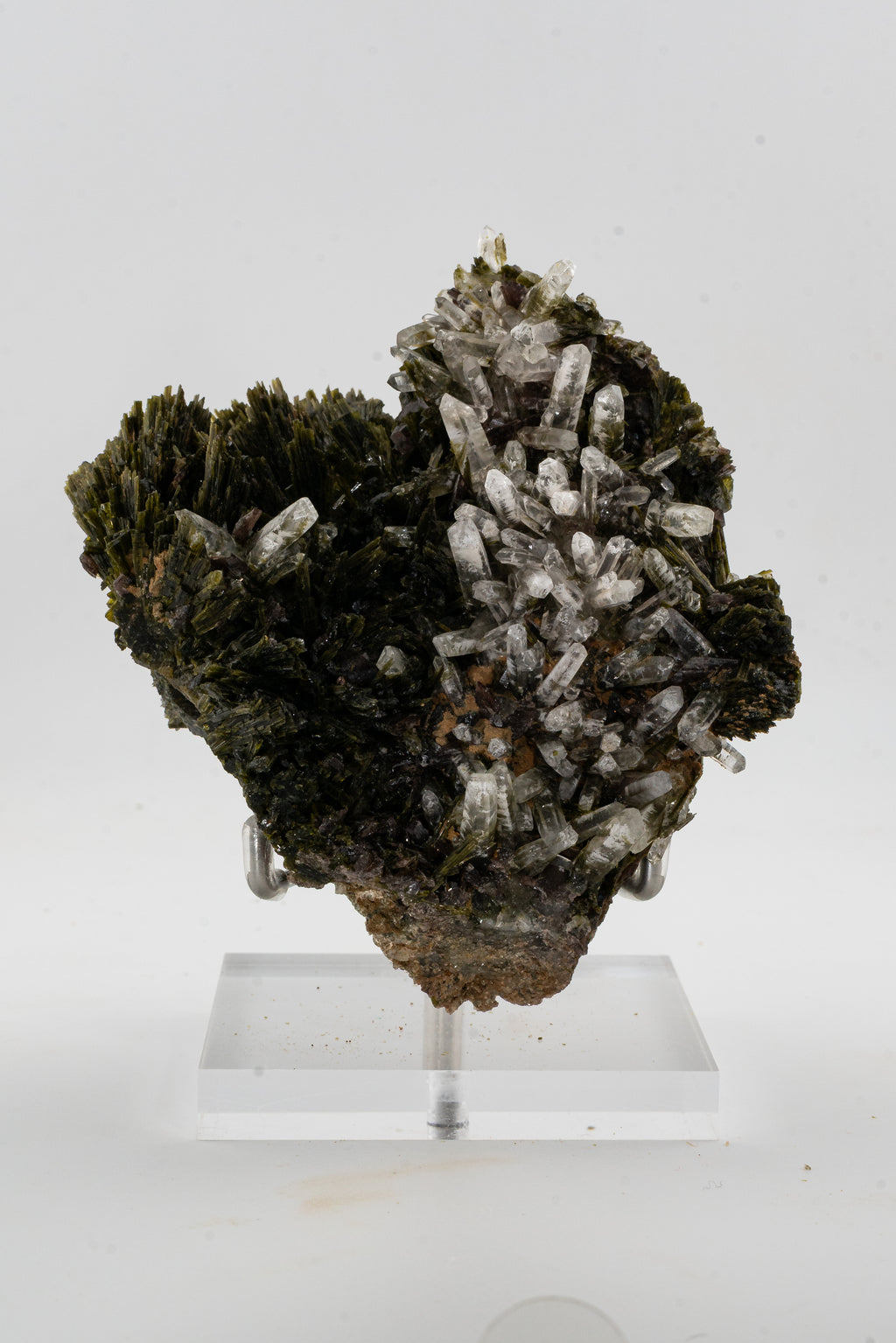 Epidote, Quartz, Axinte -  Cullhuay, Peru