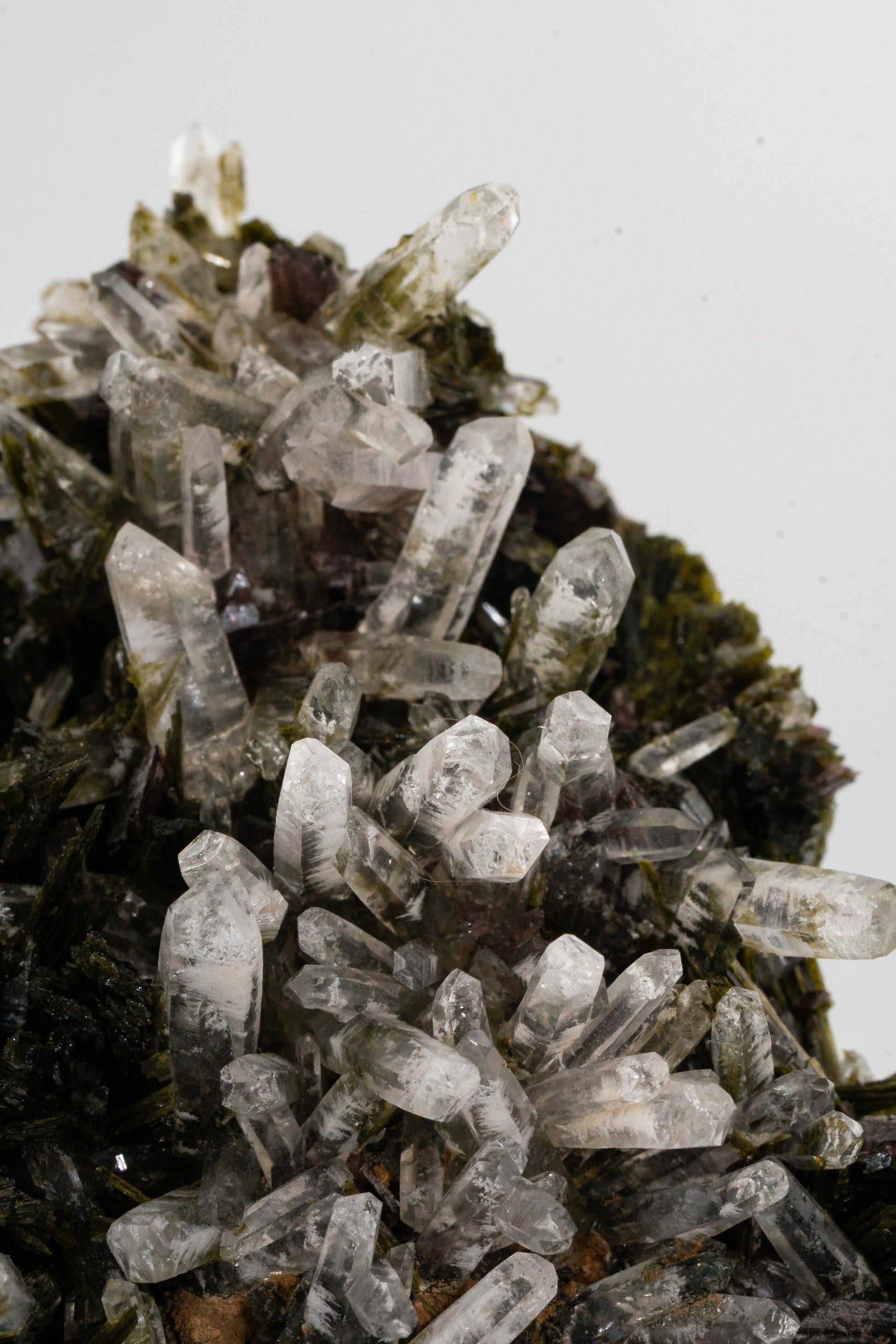 Epidote, Quartz, Axinte -  Cullhuay, Peru
