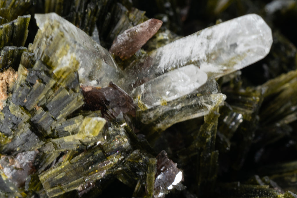 Epidote, Quartz, Axinte -  Cullhuay, Peru