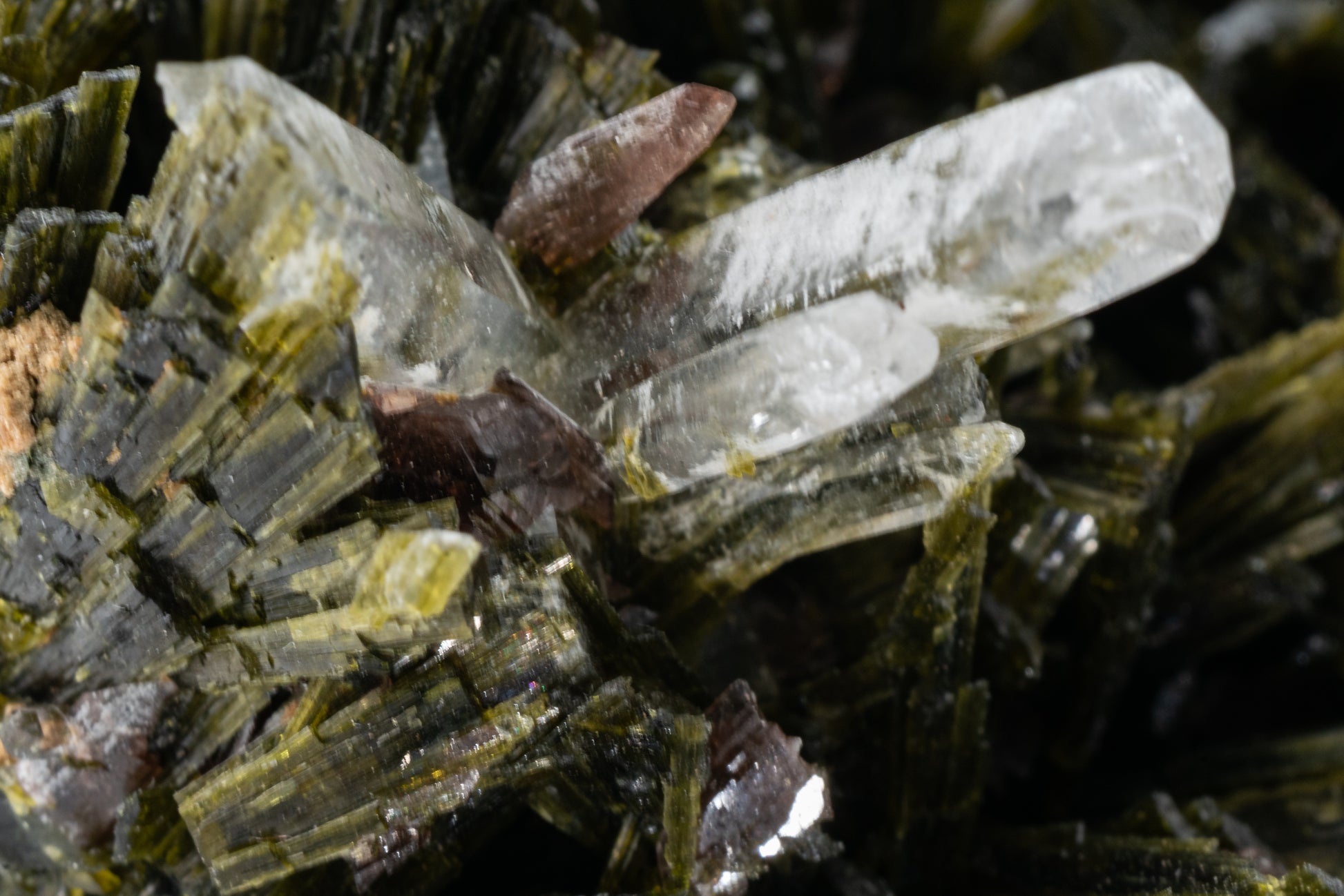 Epidote, Quartz, Axinte -  Cullhuay, Peru