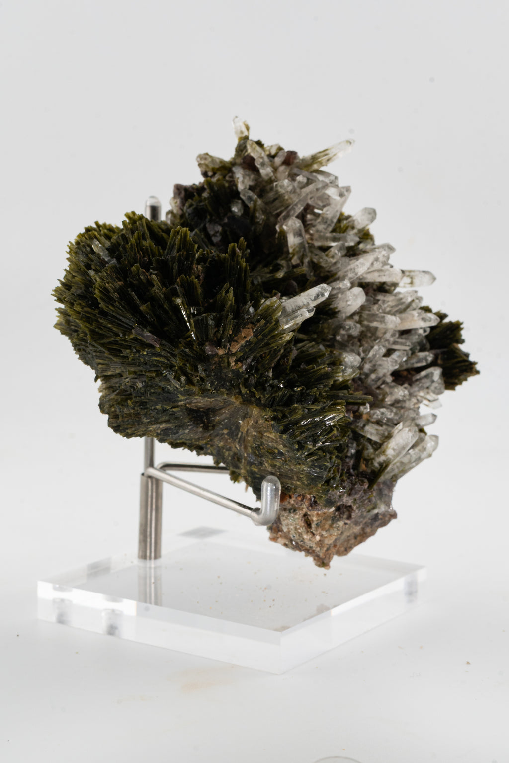 Epidote, Quartz, Axinte -  Cullhuay, Peru