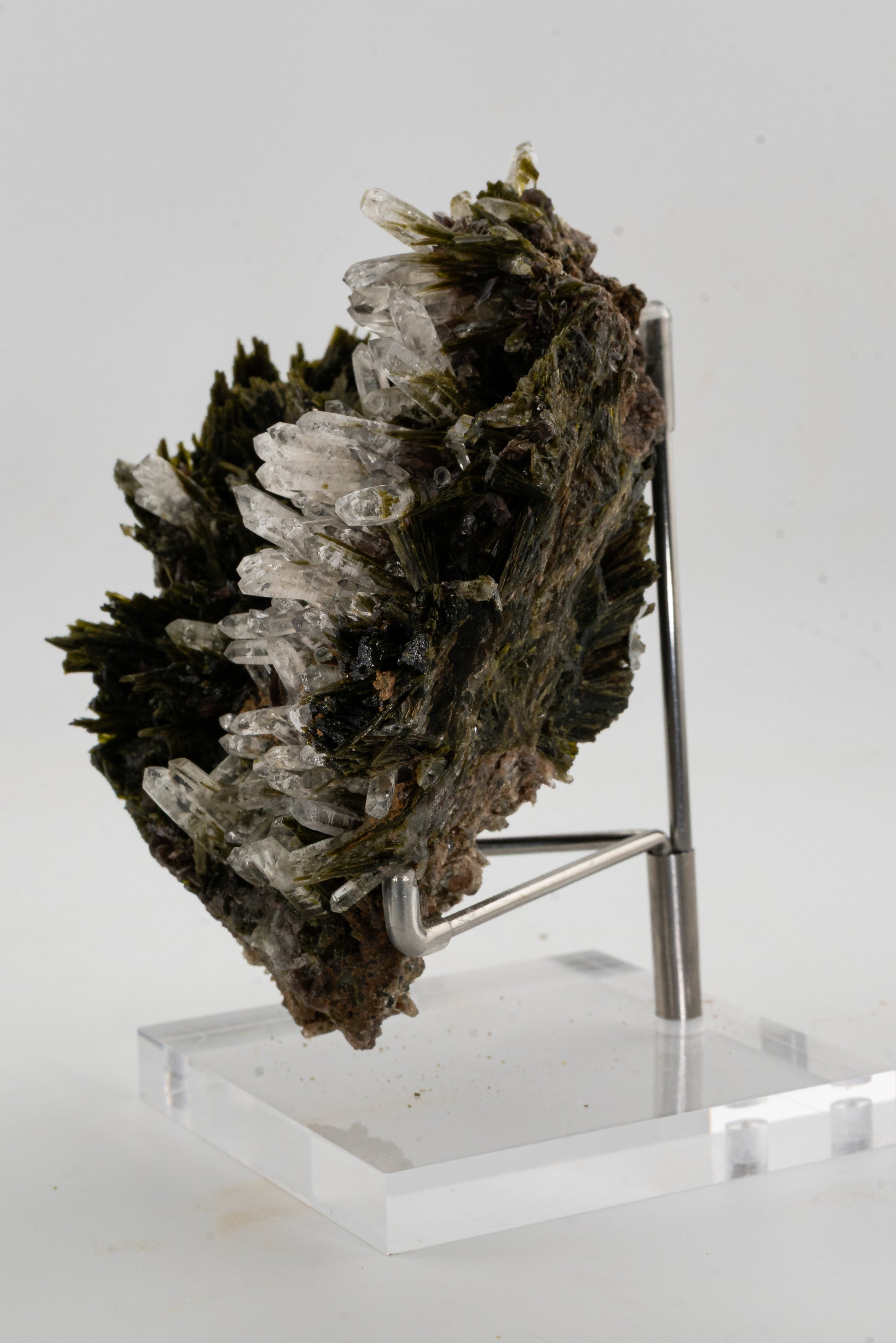 Epidote, Quartz, Axinte -  Cullhuay, Peru