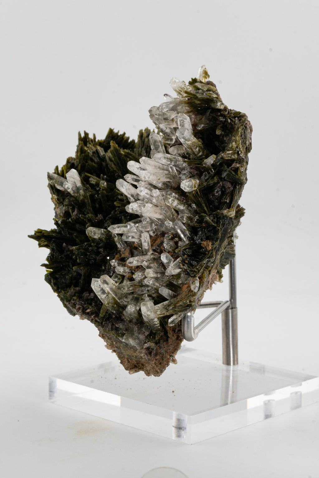 Epidote, Quartz, Axinte -  Cullhuay, Peru