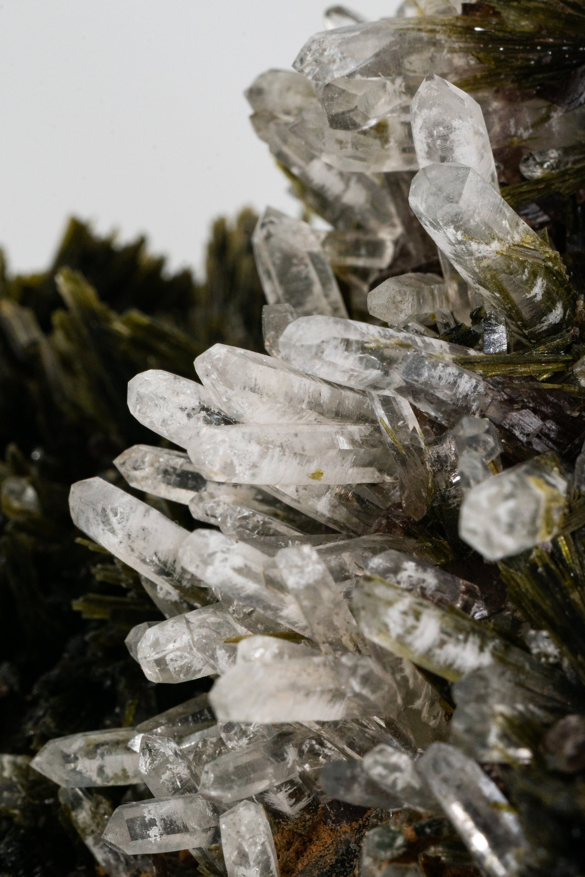 Epidote, Quartz, Axinte -  Cullhuay, Peru
