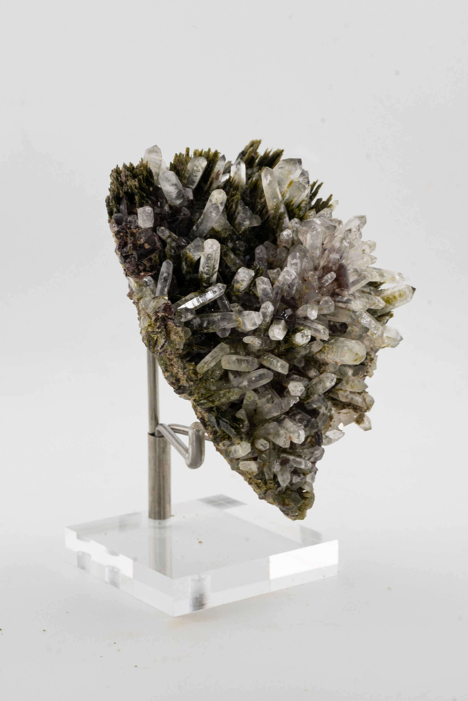 Epidote, Quartz, Axinte -  Cullhuay, Peru
