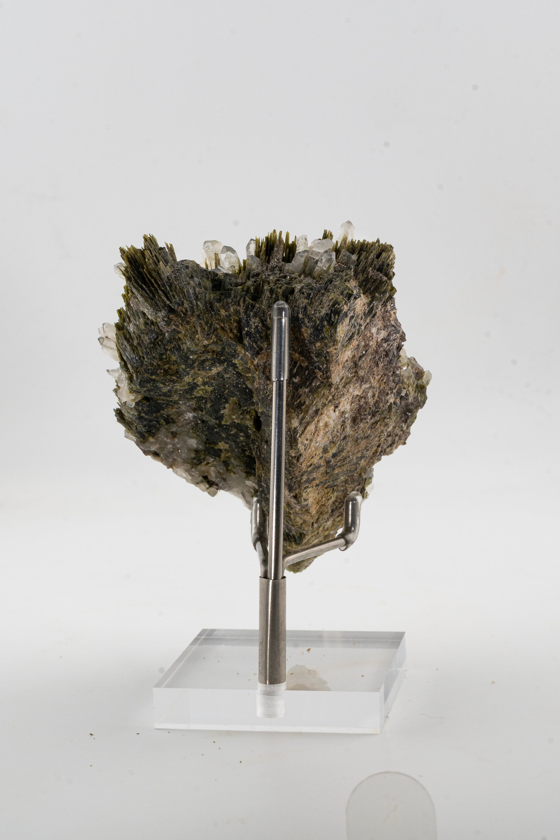 Epidote, Quartz, Axinte -  Cullhuay, Peru