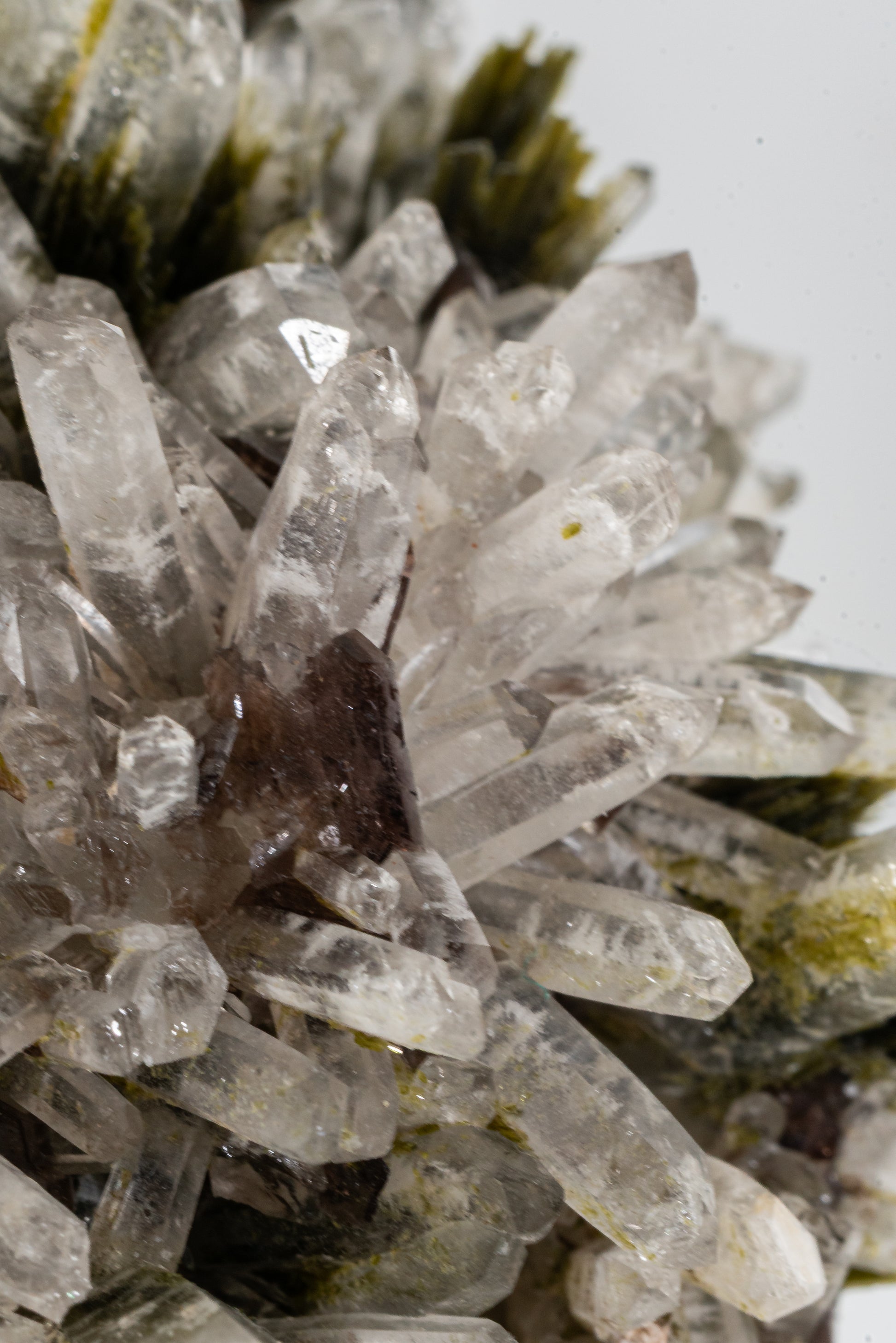 Epidote, Quartz, Axinte -  Cullhuay, Peru