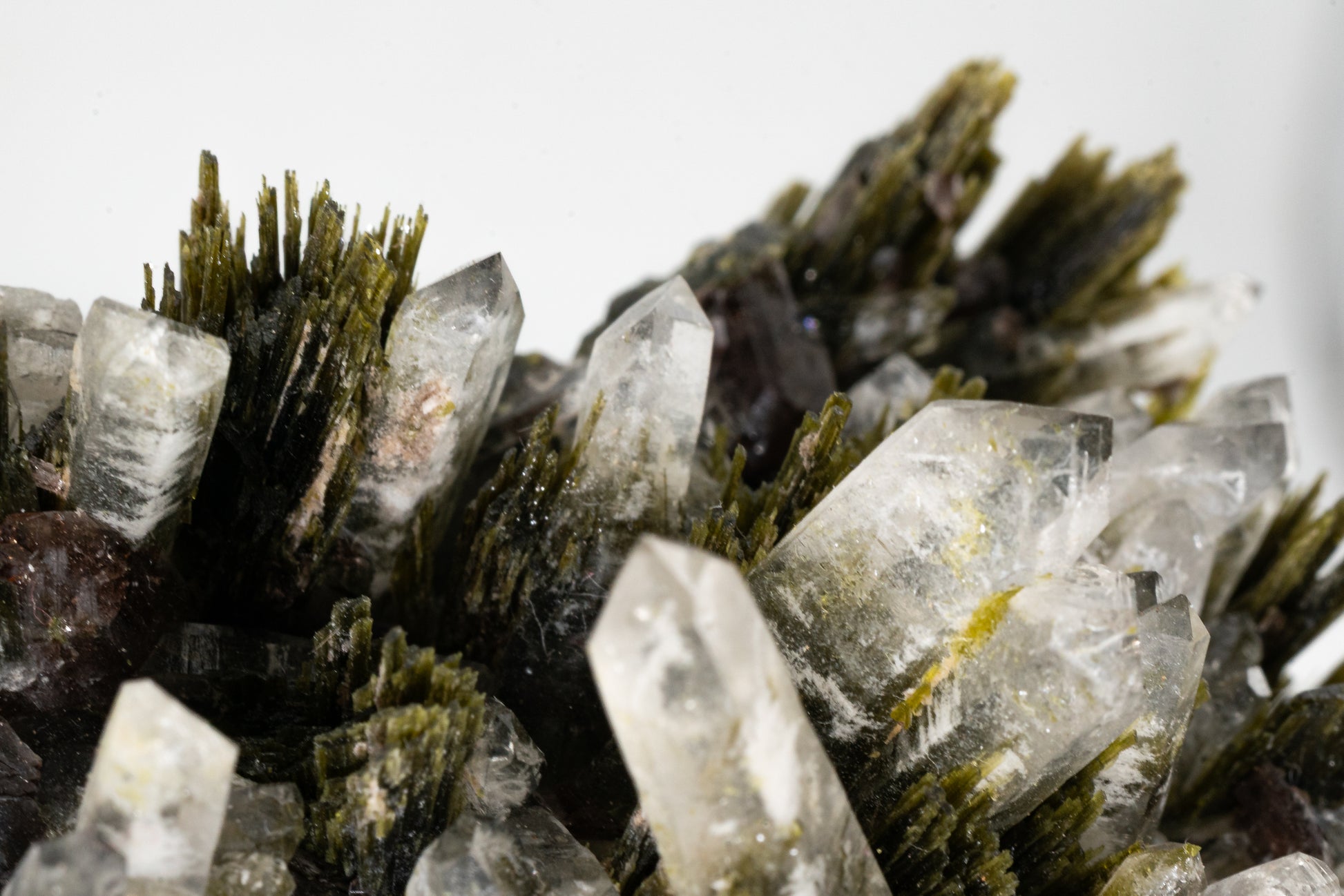 Epidote, Quartz, Axinte -  Cullhuay, Peru