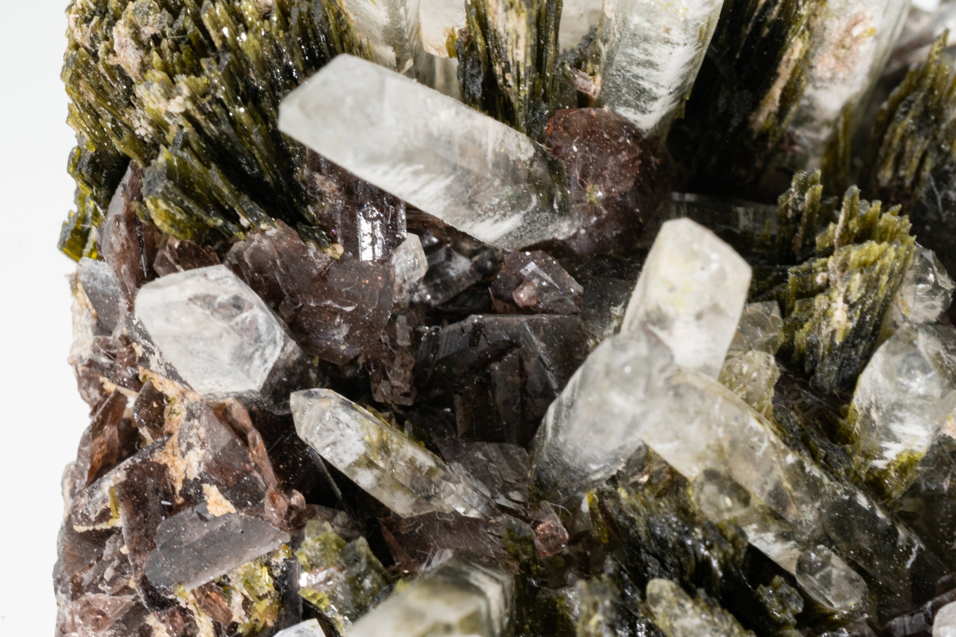 Epidote, Quartz, Axinte -  Cullhuay, Peru