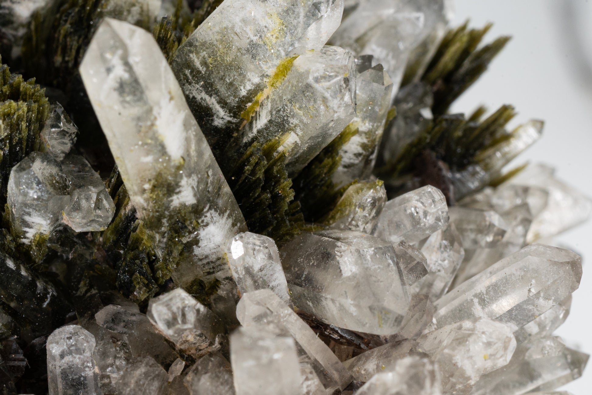 Epidote, Quartz, Axinte -  Cullhuay, Peru