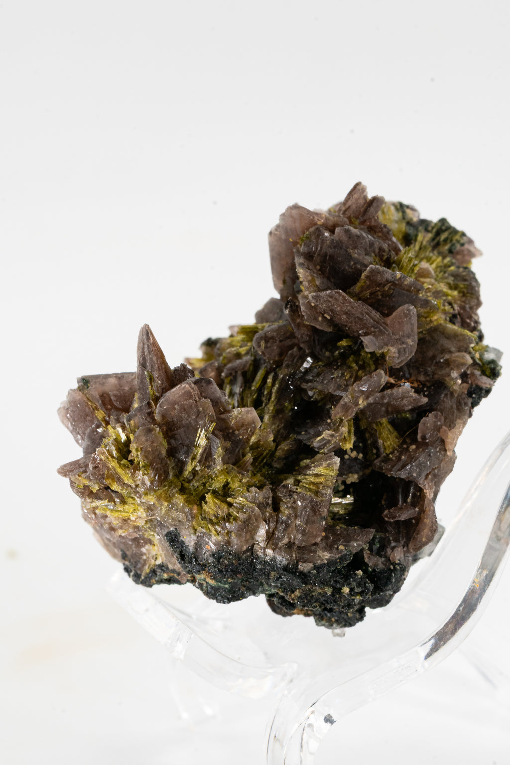 Epidote, Axinte -  Cullhuay, Peru