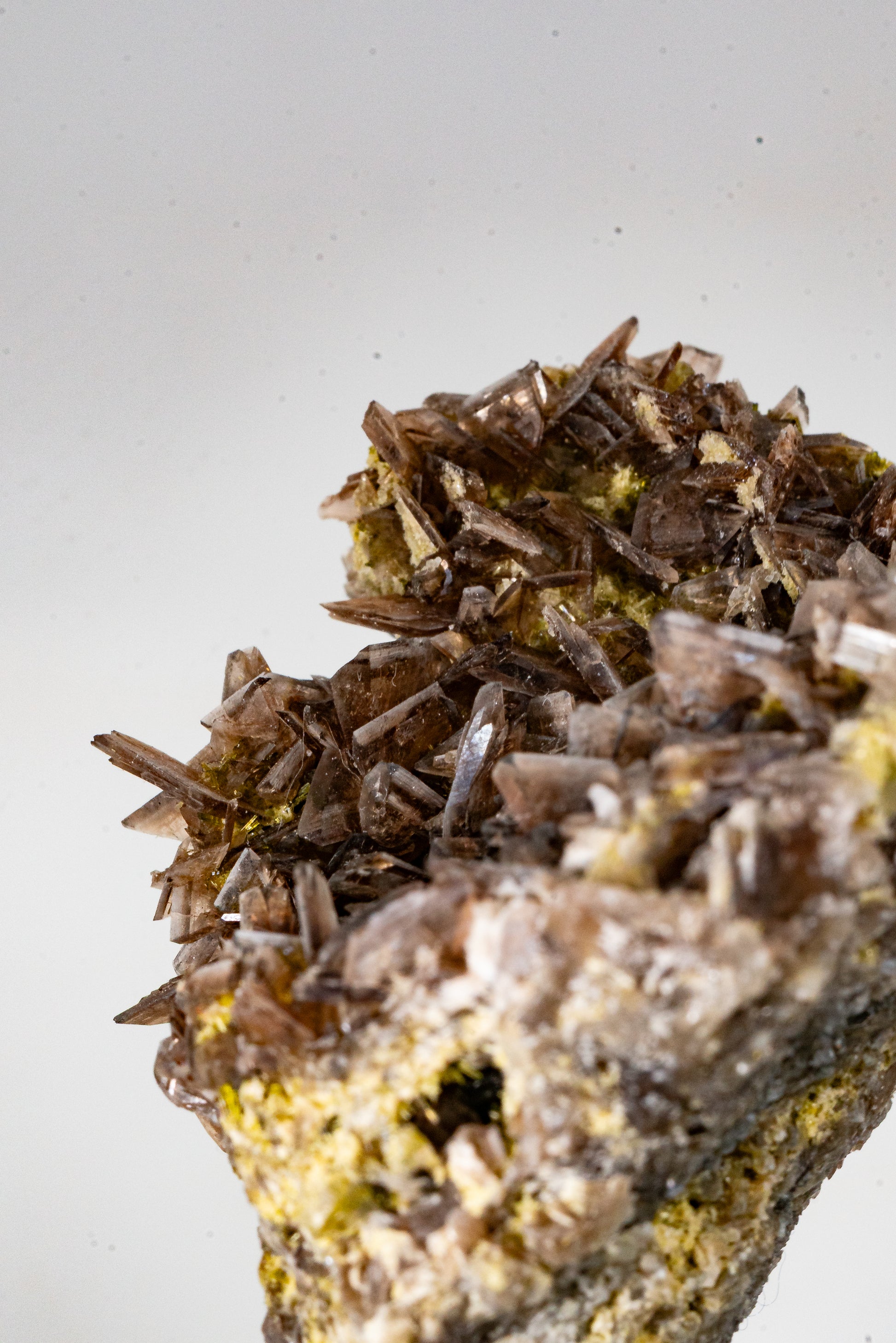 Epidote, Axinte -  Cullhuay, Peru