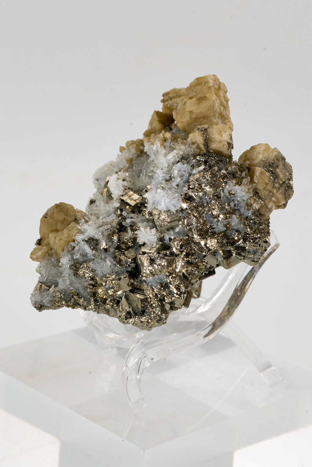 Pyrite, Siderite, Quartz - Huanzala, Peru - UV Reactive