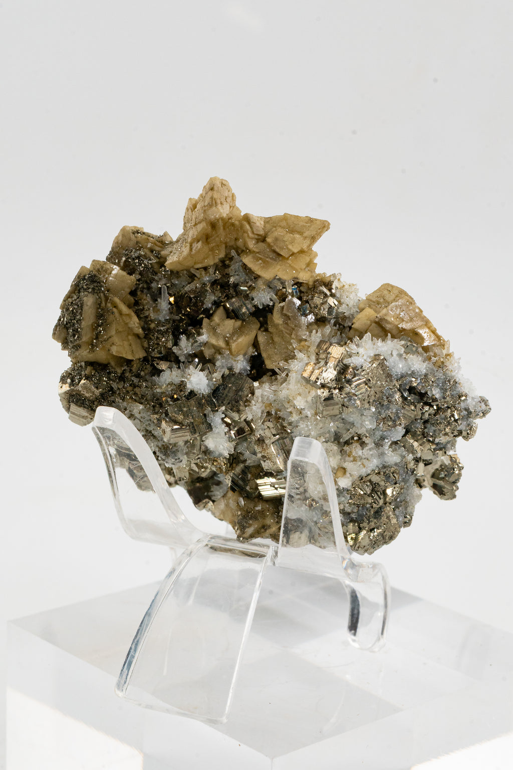 Pyrite, Siderite, Quartz - Huanzala, Peru - UV Reactive