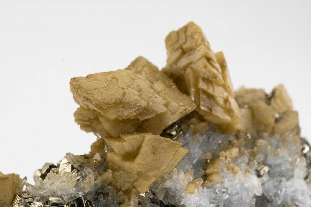 Pyrite, Siderite, Quartz - Huanzala, Peru - UV Reactive