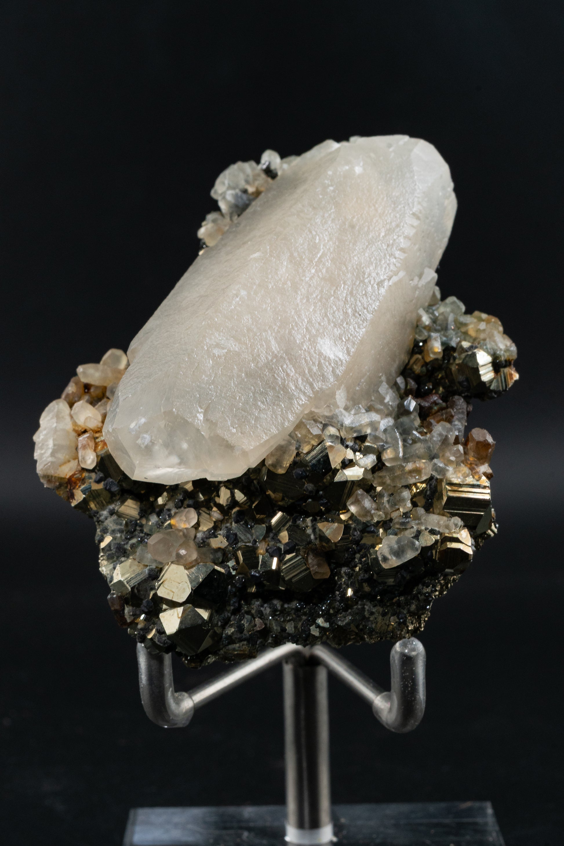 Calcite Var. Mangano , Pyrite - Huanzala, Peru