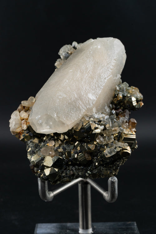 Calcite Var. Mangano , Pyrite - Huanzala, Peru