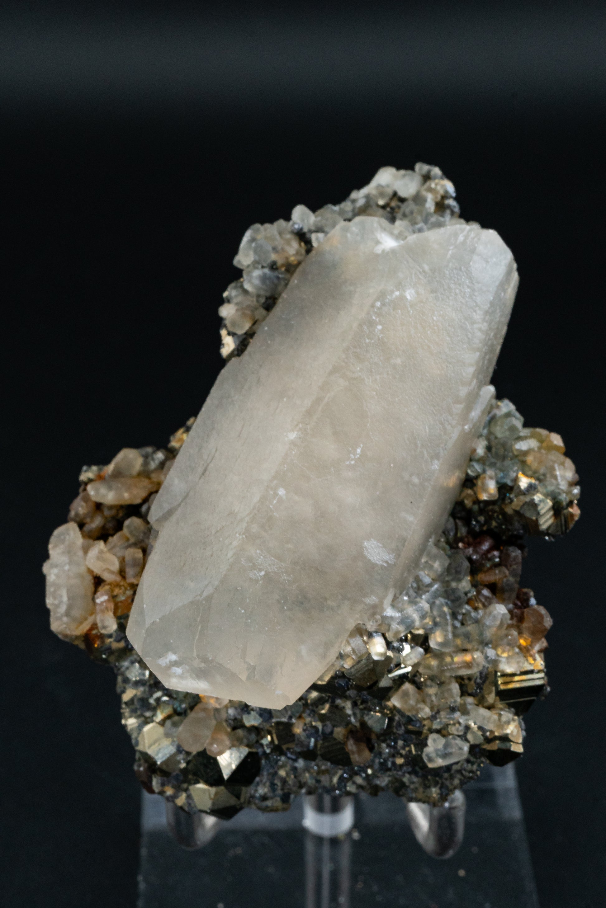 Calcite Var. Mangano , Pyrite - Huanzala, Peru