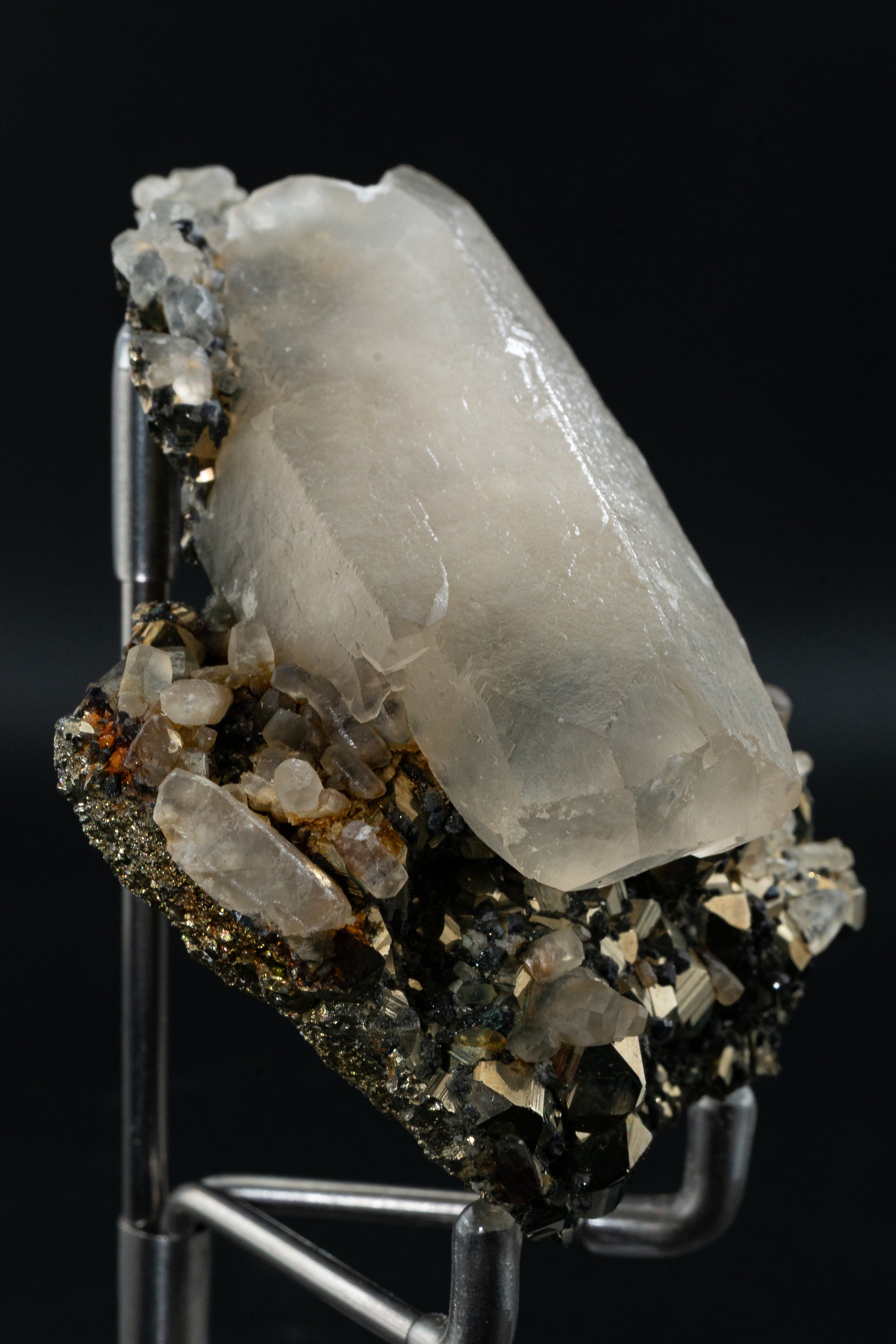 Calcite Var. Mangano , Pyrite - Huanzala, Peru