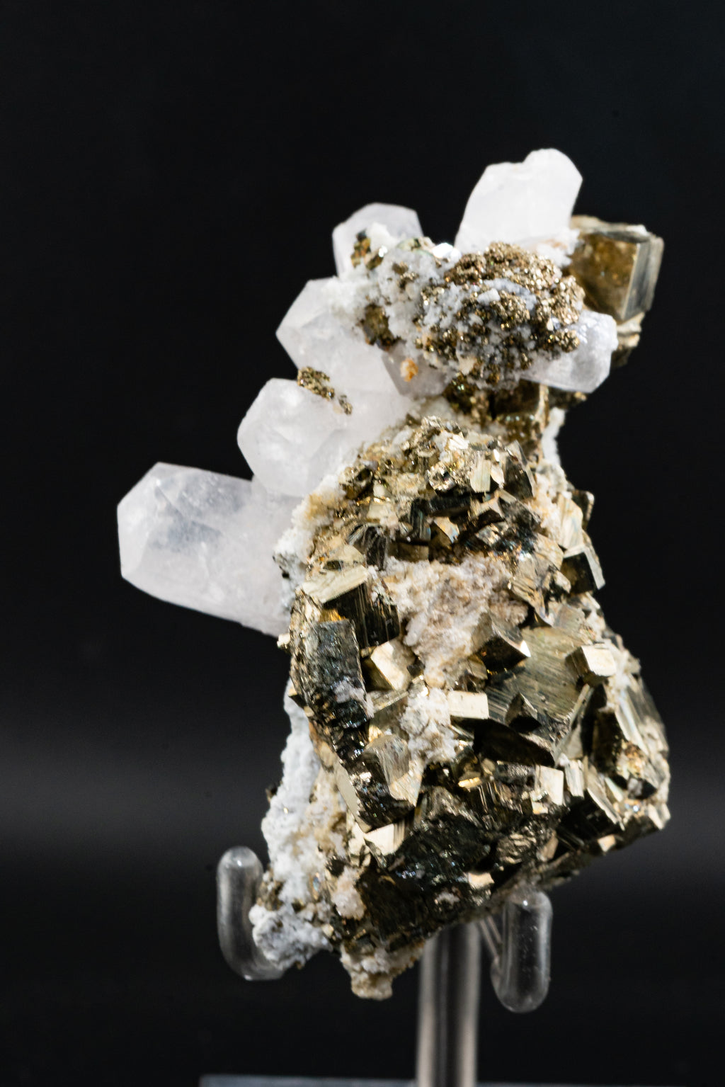 Calcite Var. Mangano, Pyrite- Huanzala, Peru - UV Reactive