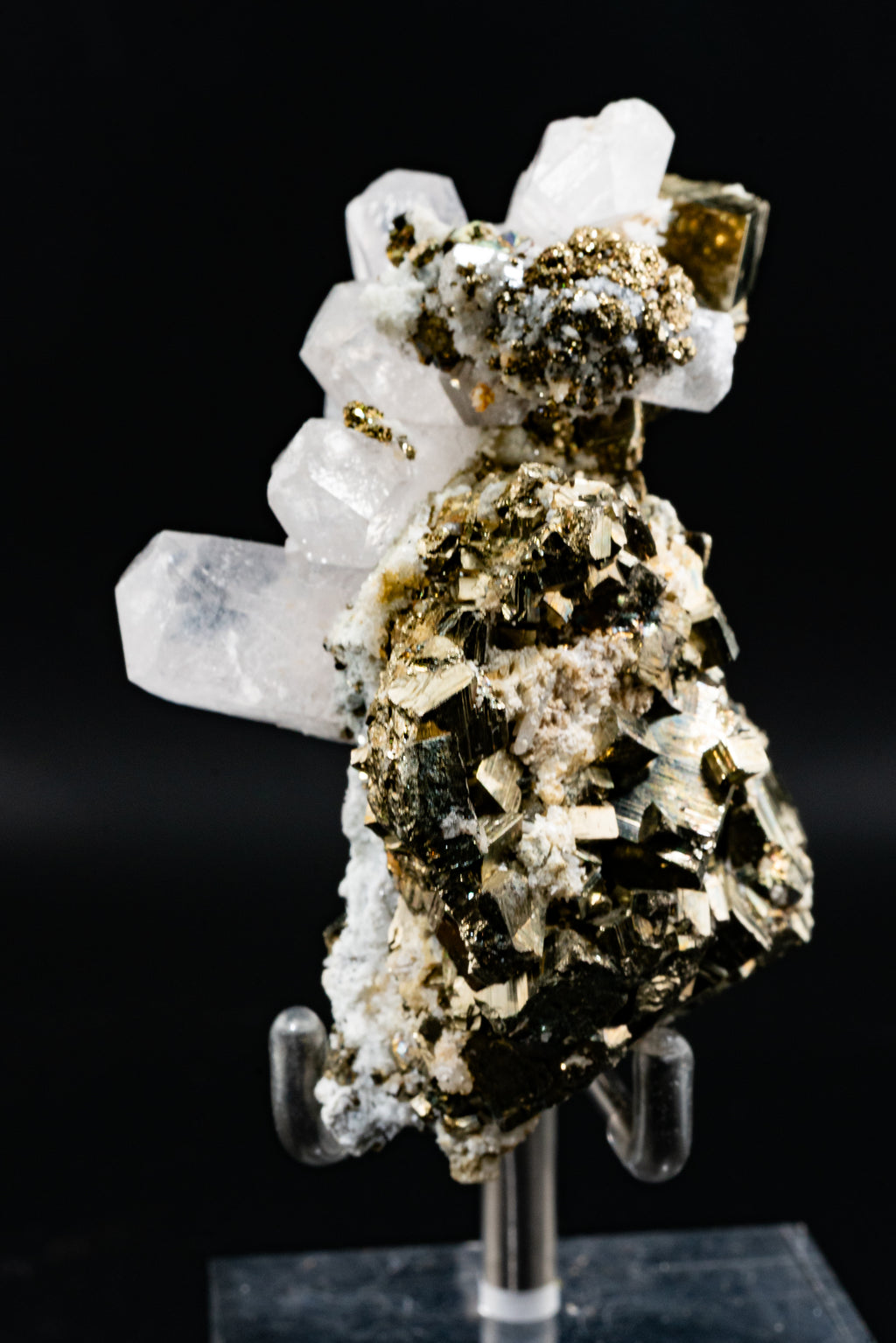 Calcite Var. Mangano, Pyrite- Huanzala, Peru - UV Reactive