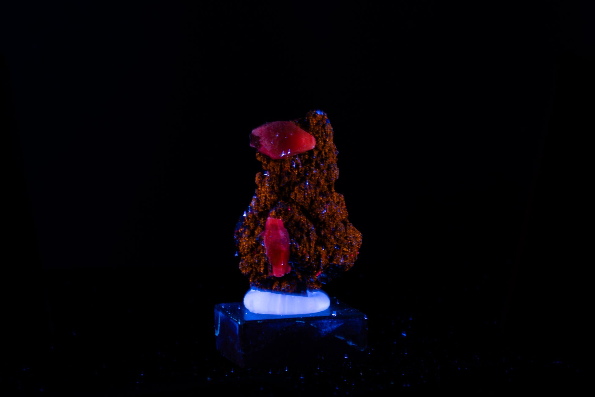 Calcite, Pyrite, Tetrahedrite - Huanzala, Peru - UV Reactive