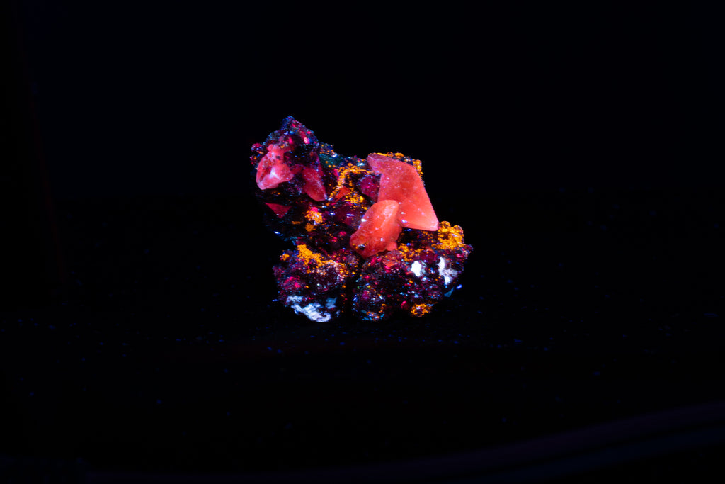 Calcite, Pyrite, Tetrahedrite - Huanzala, Peru - UV Reactive