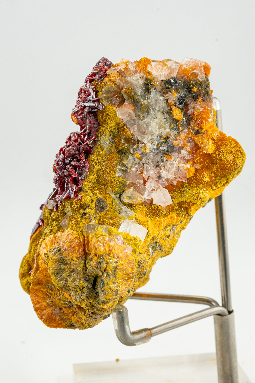 Orpiment, Realgar, Barite, - Quiruvilca Mine, Peru