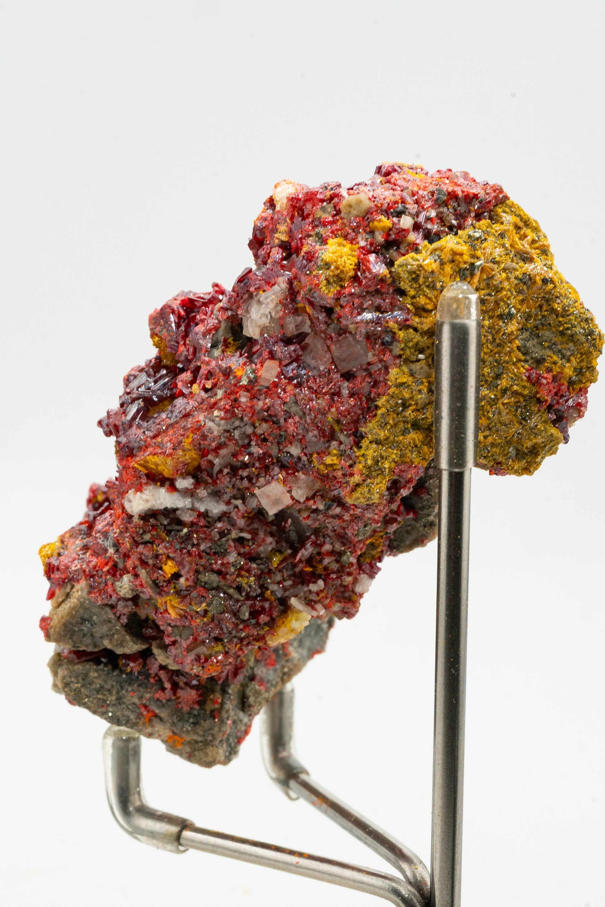 Orpiment, Realgar, Barite, - Quiruvilca Mine, Peru