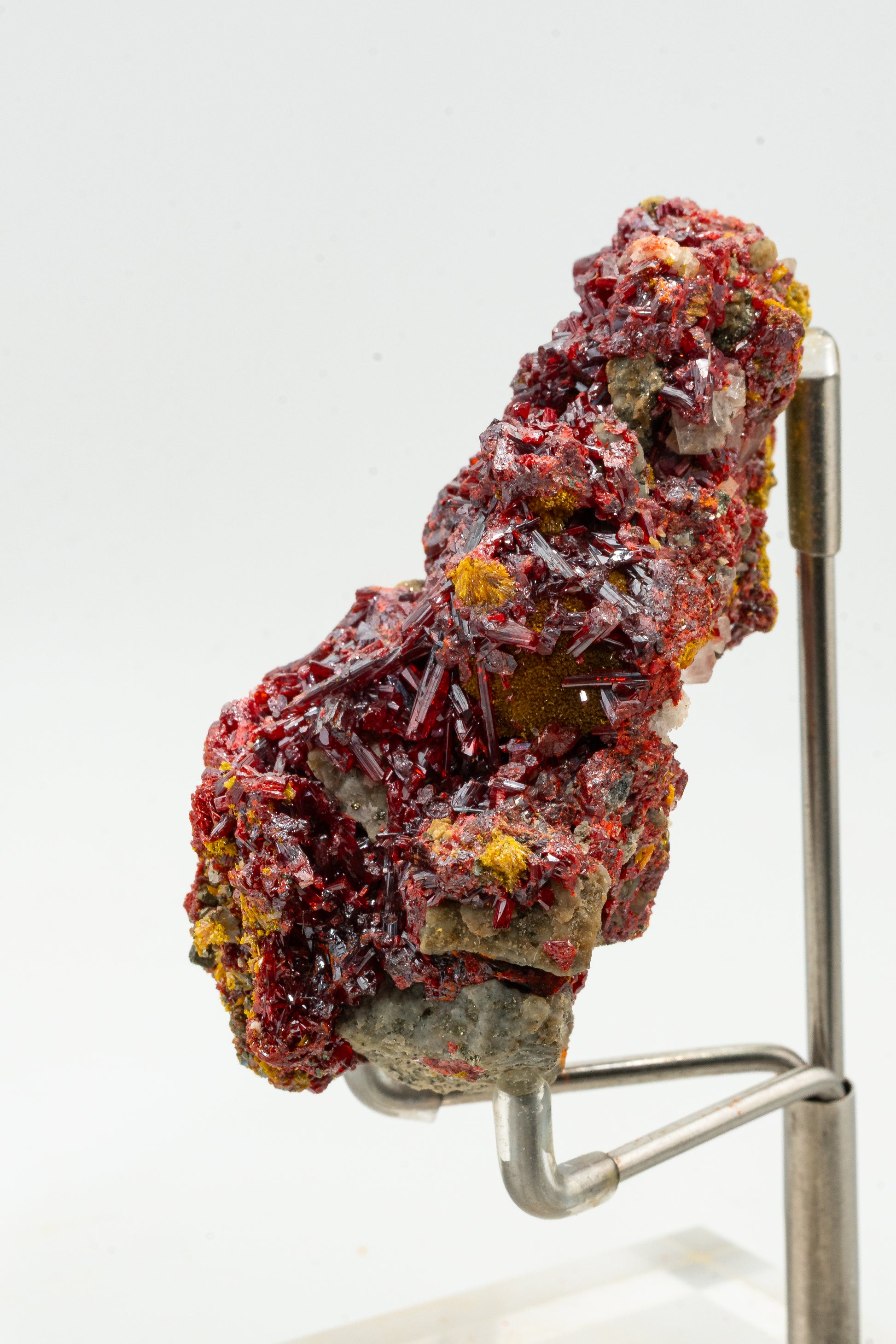 Orpiment, Realgar, Barite, - Quiruvilca Mine, Peru