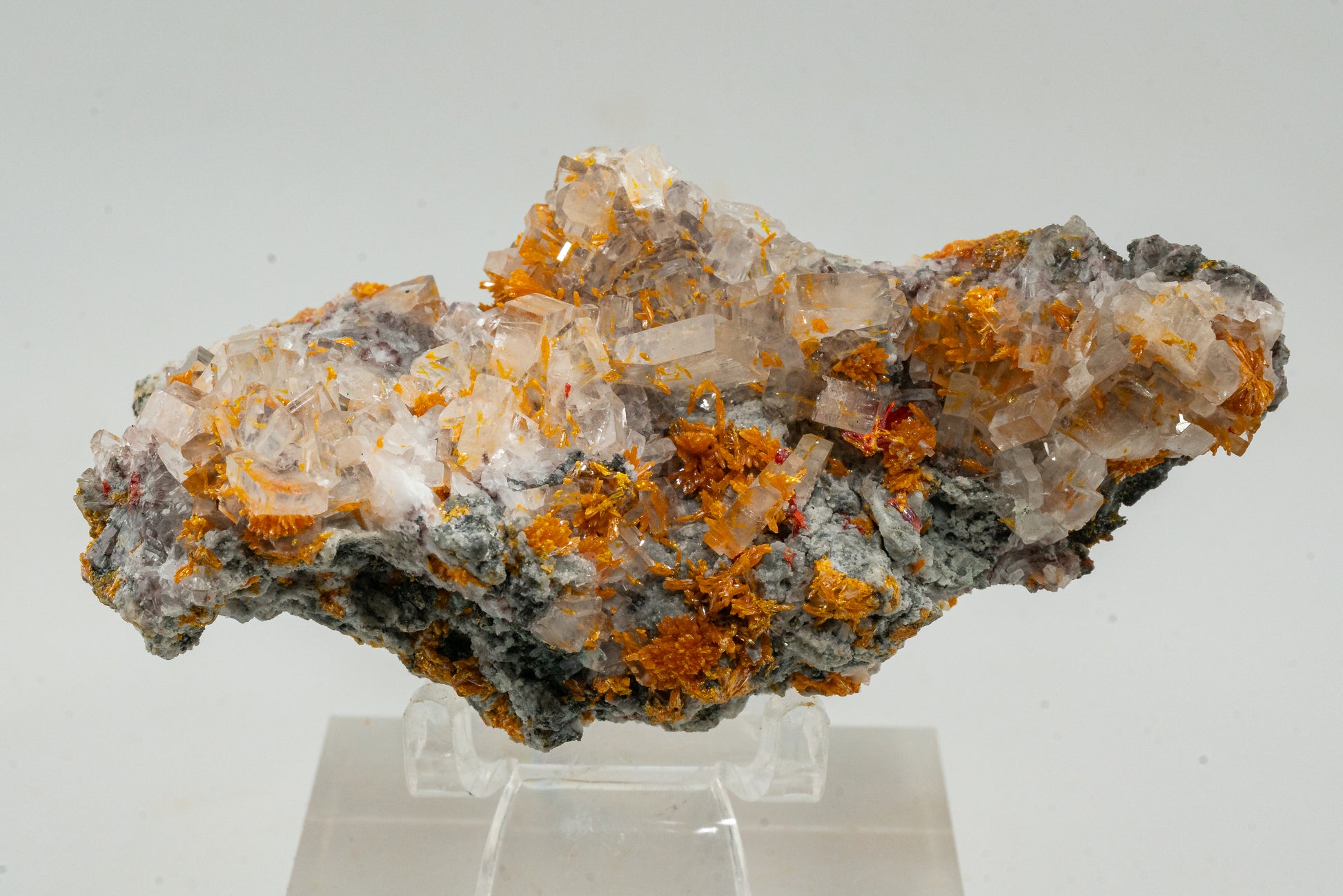 Orpiment, Realgar, Barite, - Quiruvilca Mine, Peru