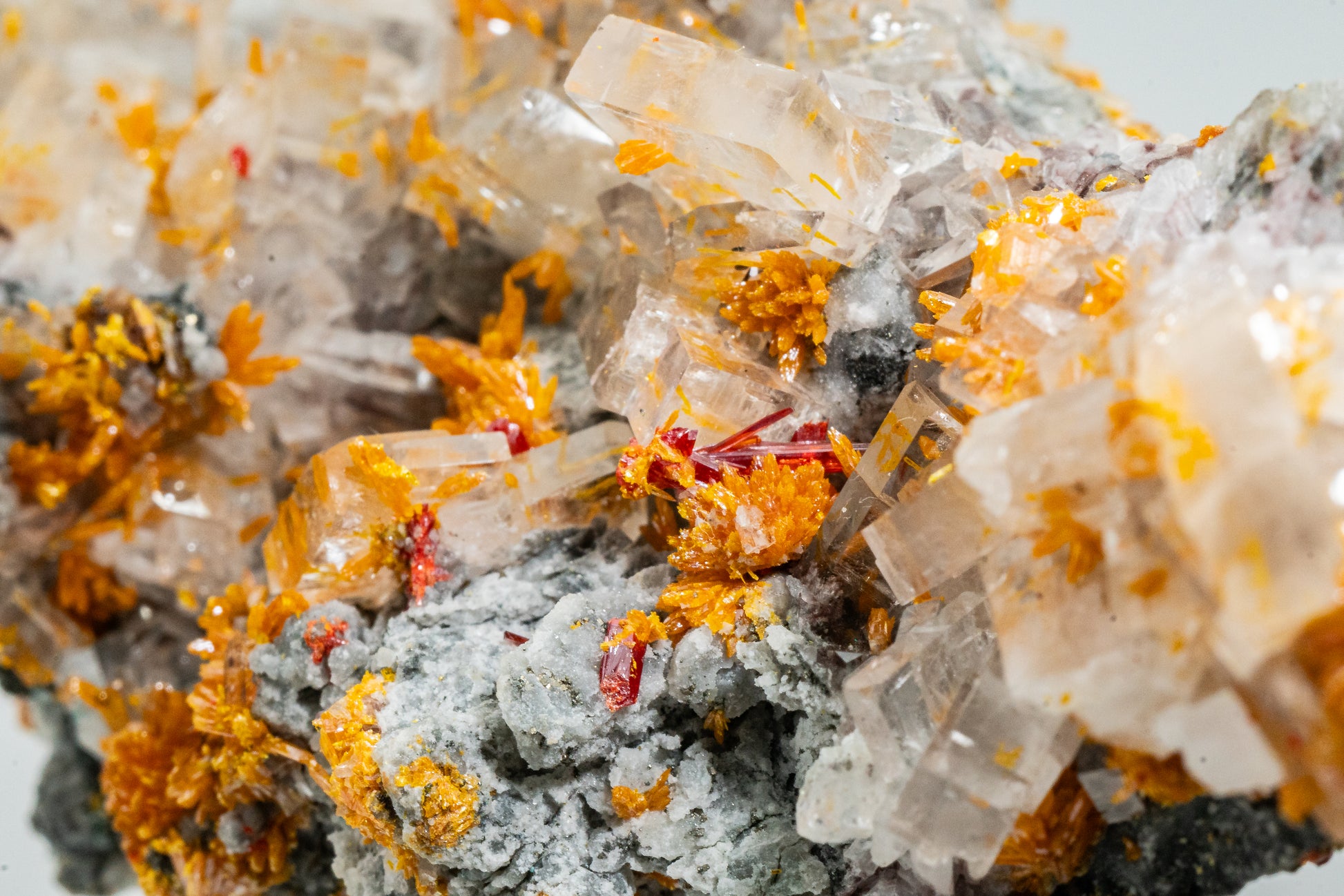 Orpiment, Realgar, Barite, - Quiruvilca Mine, Peru