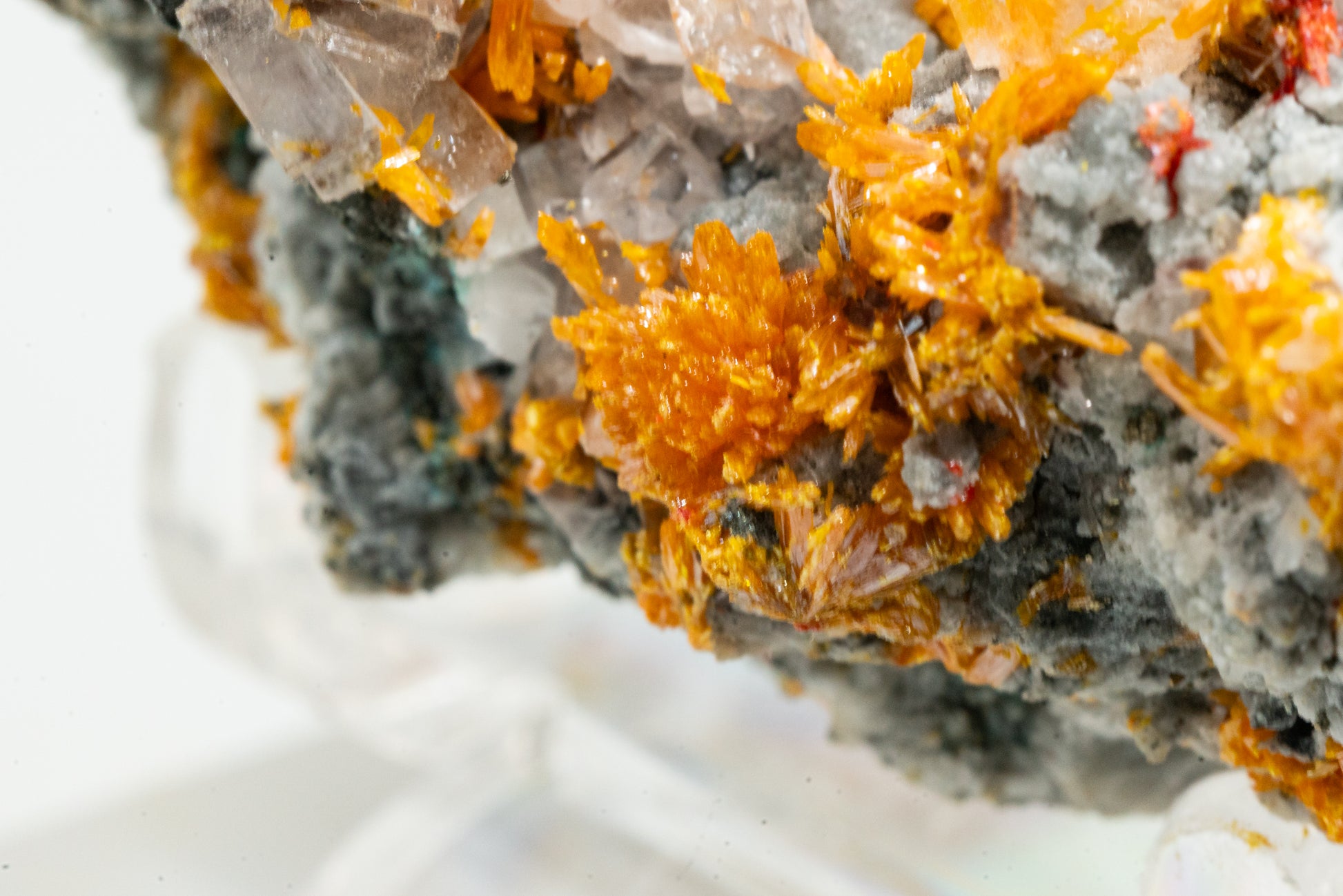 Orpiment, Realgar, Barite, - Quiruvilca Mine, Peru