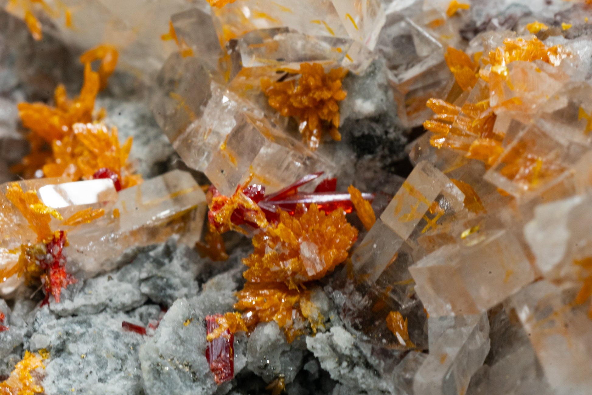 Orpiment, Realgar, Barite, - Quiruvilca Mine, Peru